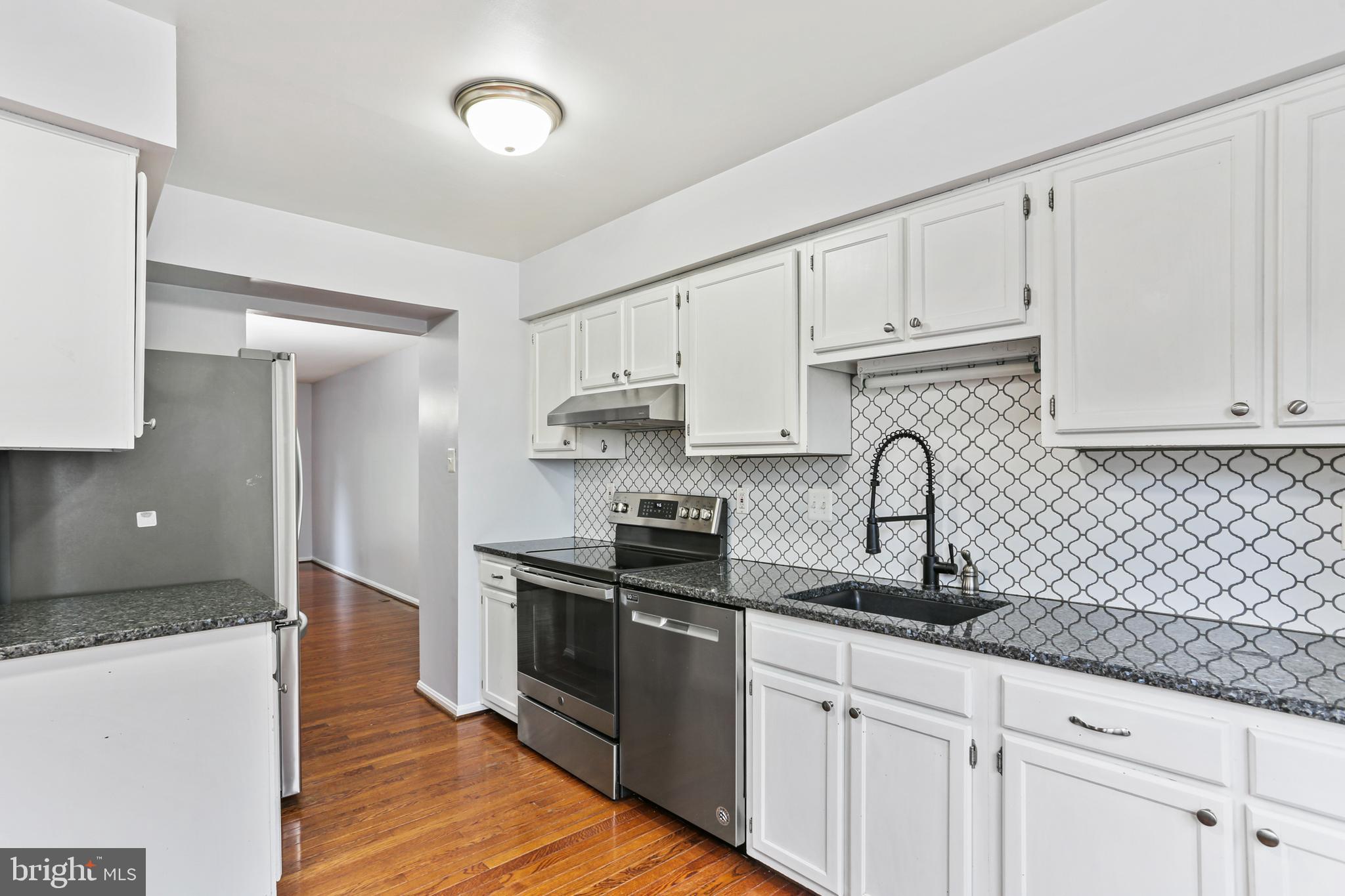 LONGMEAD - Residential