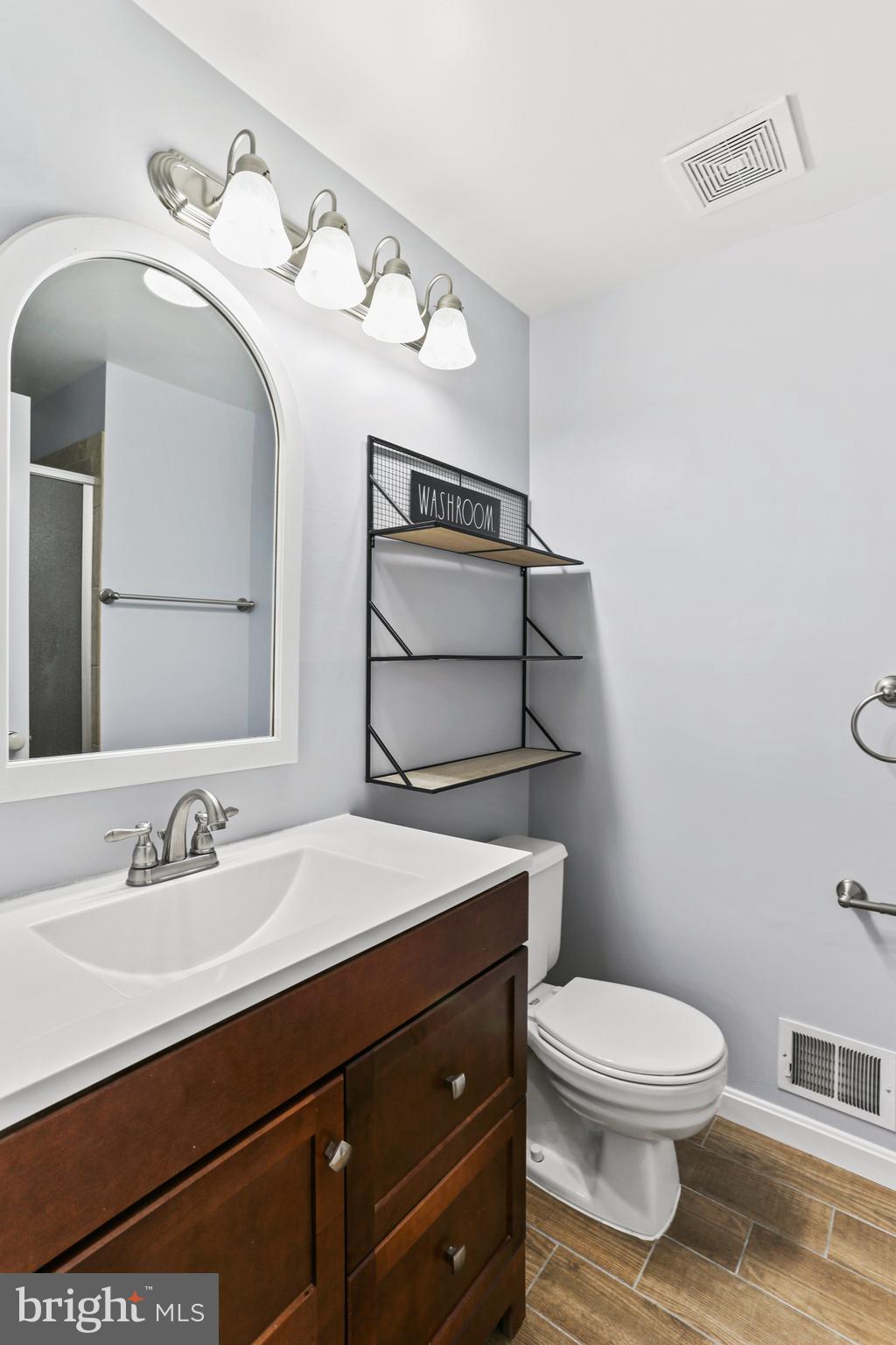 LONGMEAD - Residential