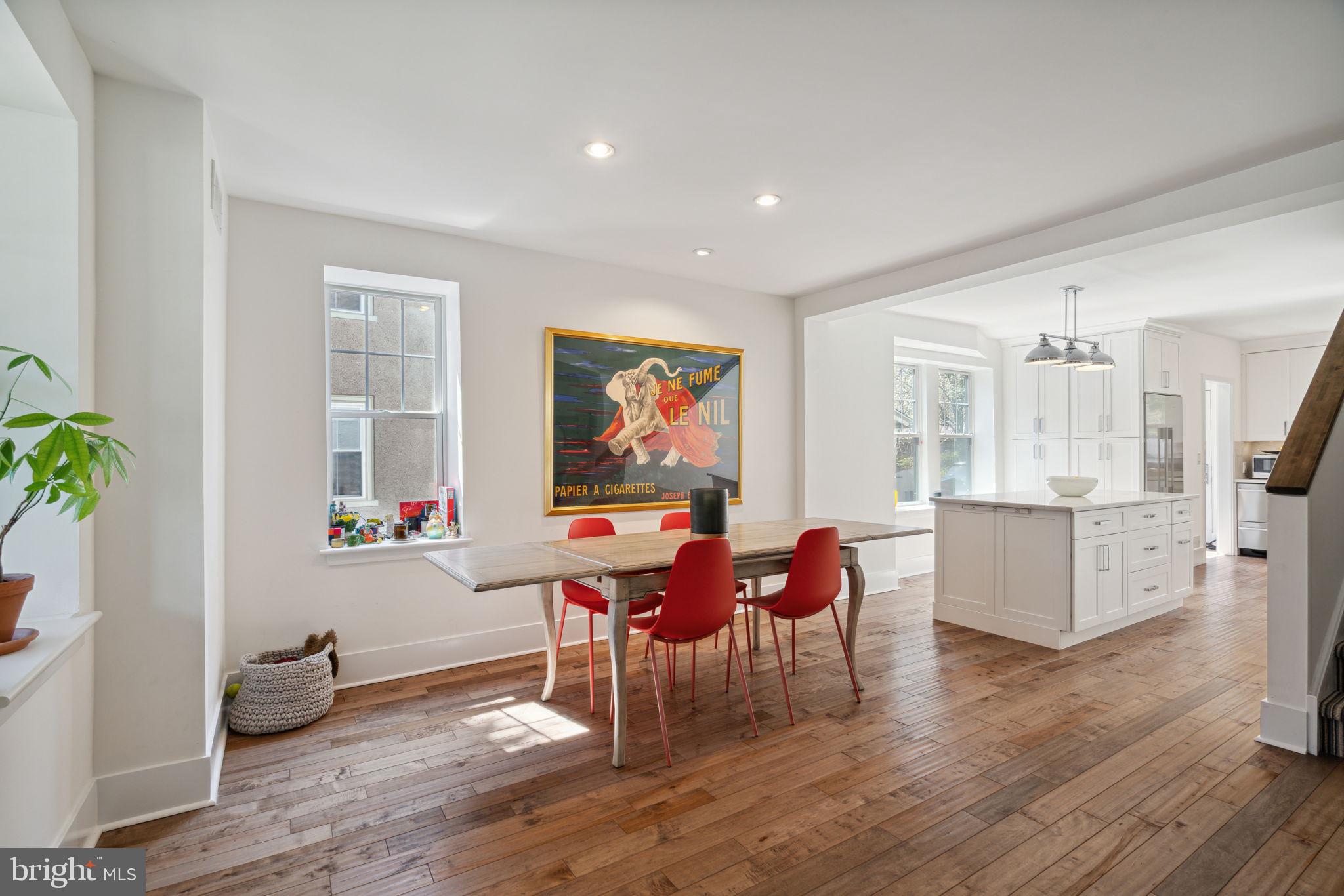 CHESTNUT HILL - Residential