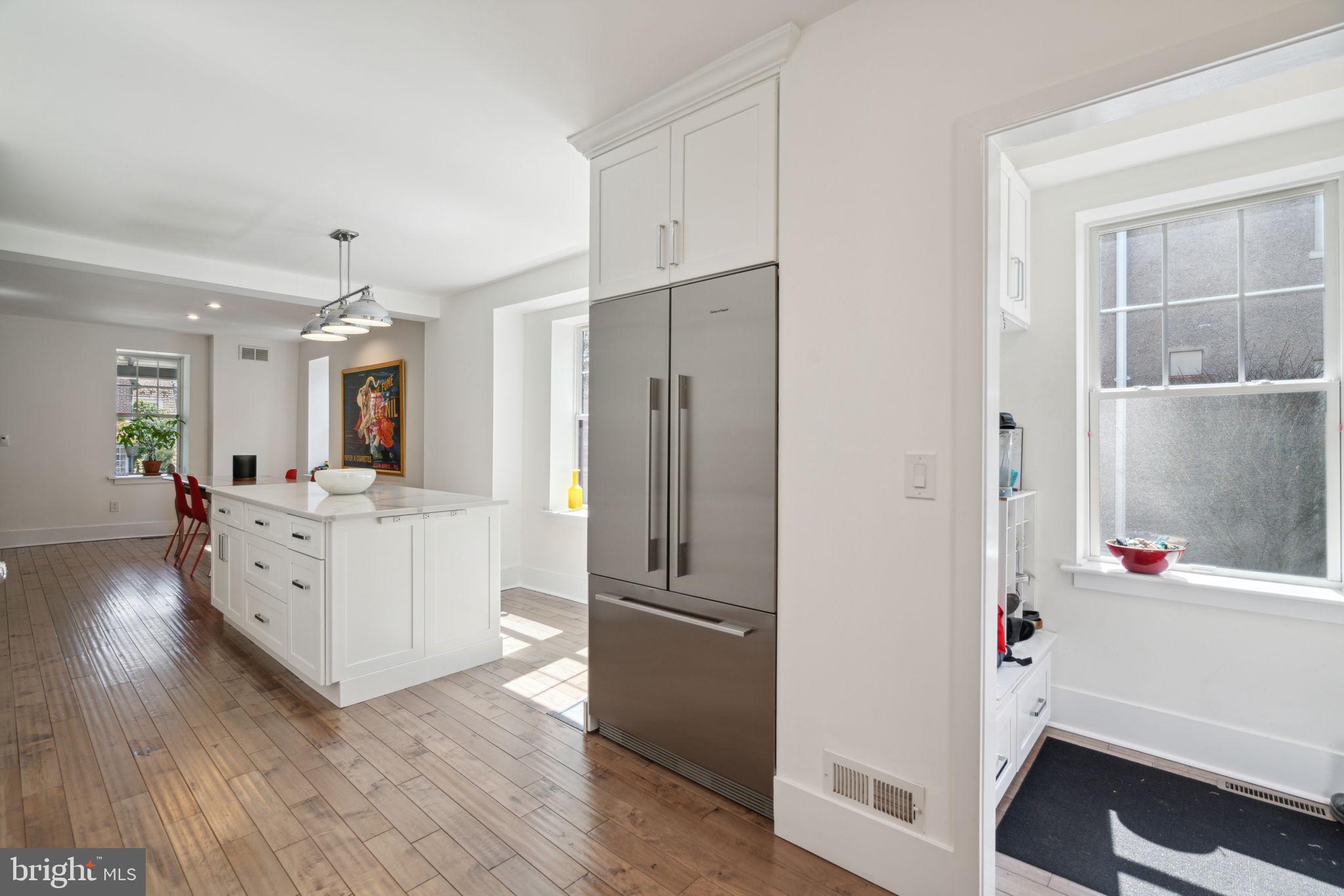 CHESTNUT HILL - Residential