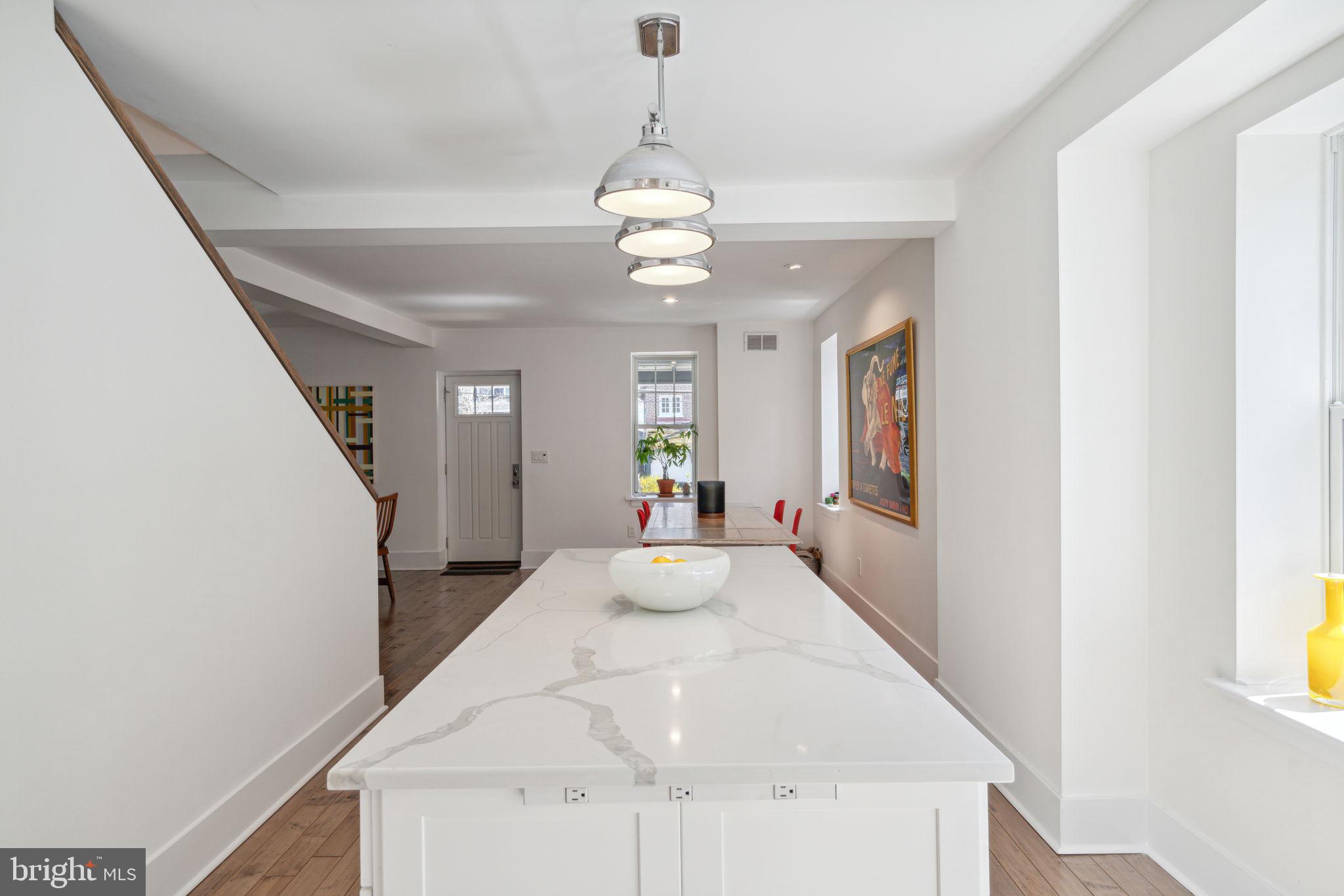 CHESTNUT HILL - Residential