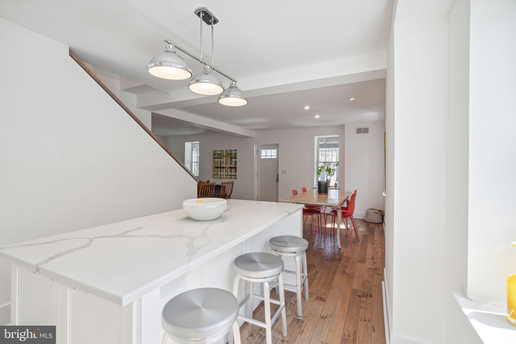 CHESTNUT HILL - Residential