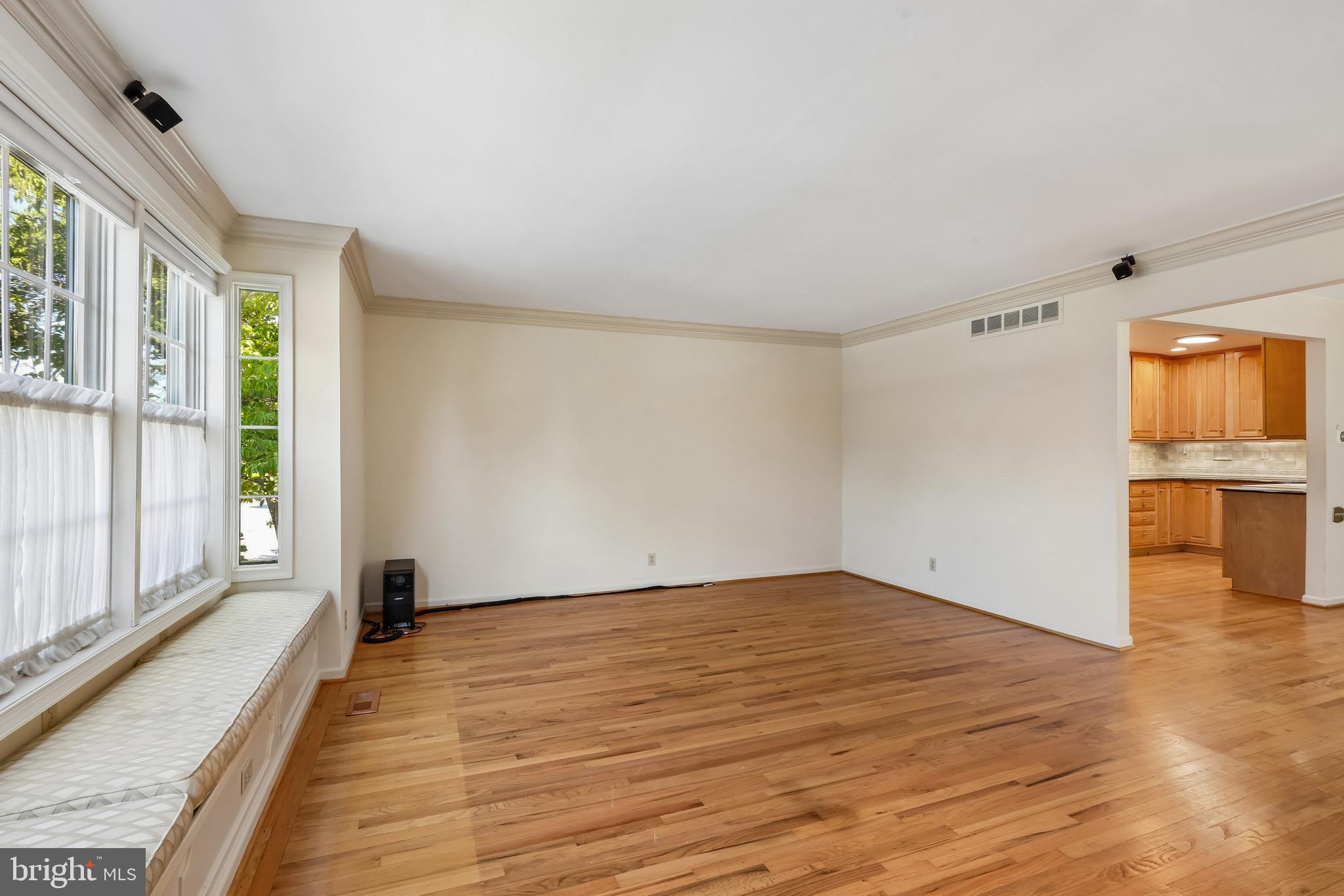 635 E MAIN STREET 20