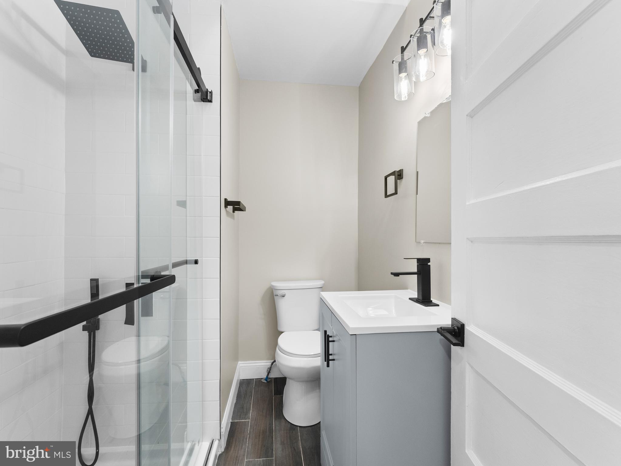 LAWNDALE - Residential