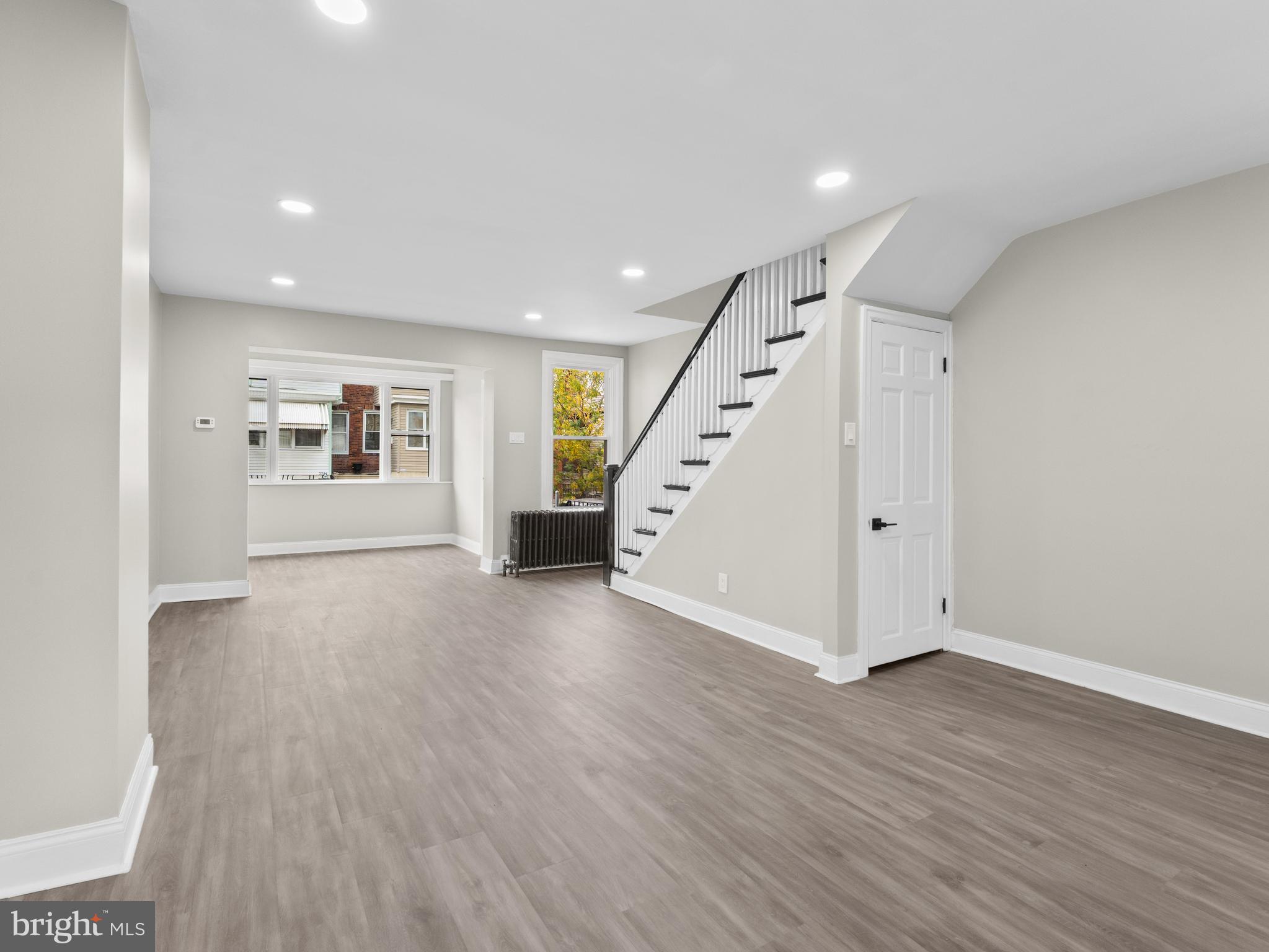 LAWNDALE - Residential