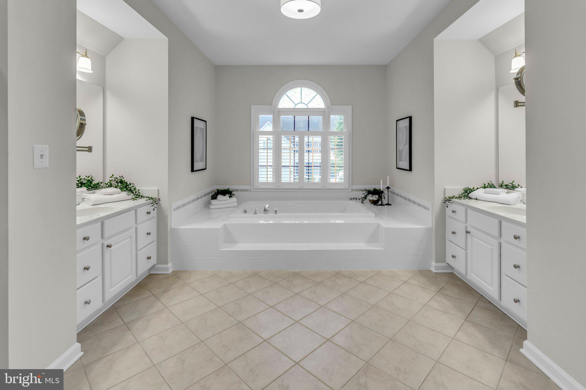 VILLAGES OF URBANA - Residential