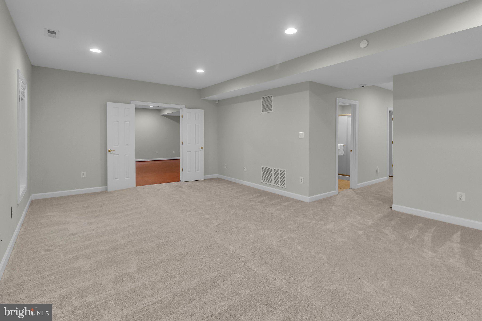 VILLAGES OF URBANA - Residential