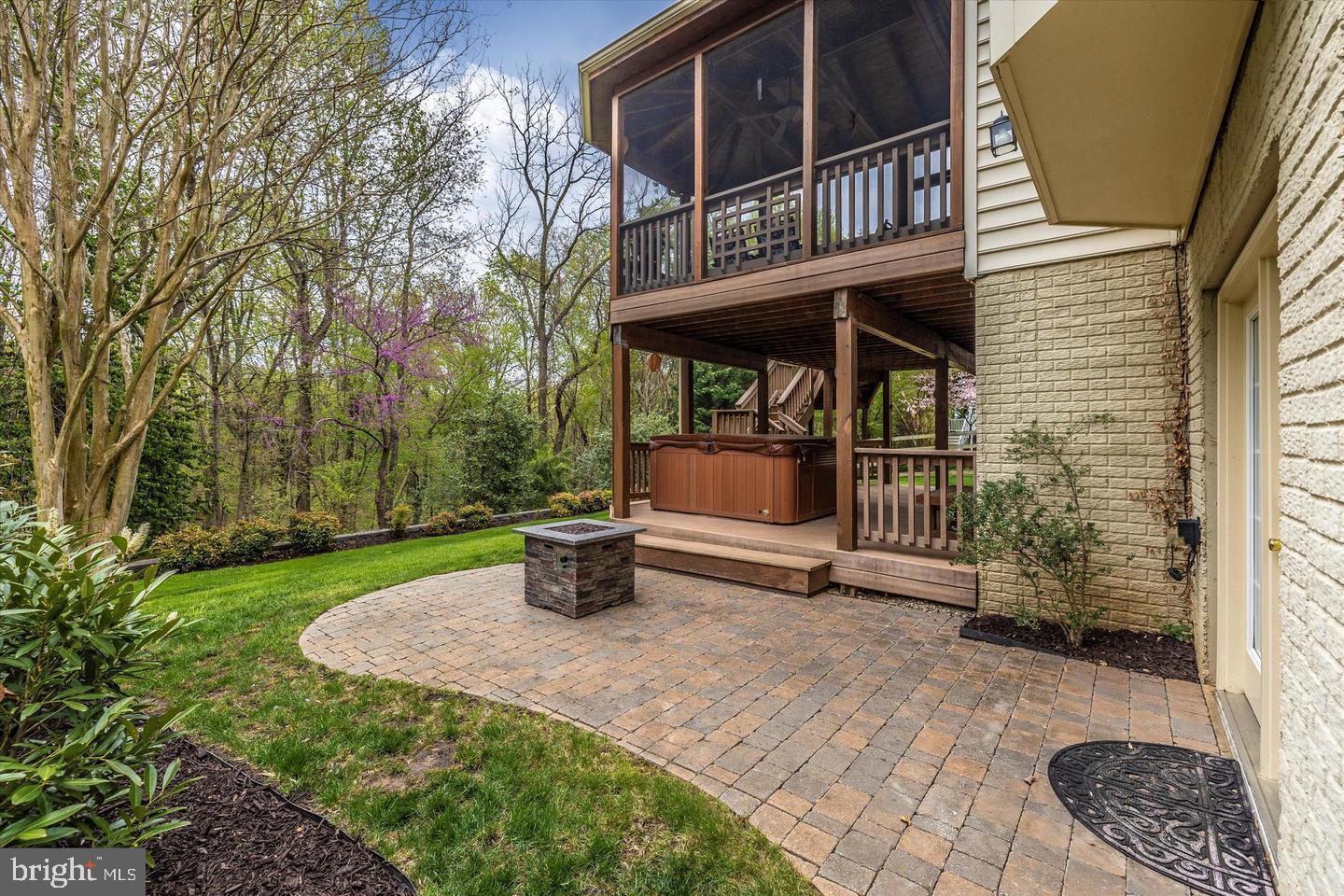 VILLAGES OF URBANA - Residential