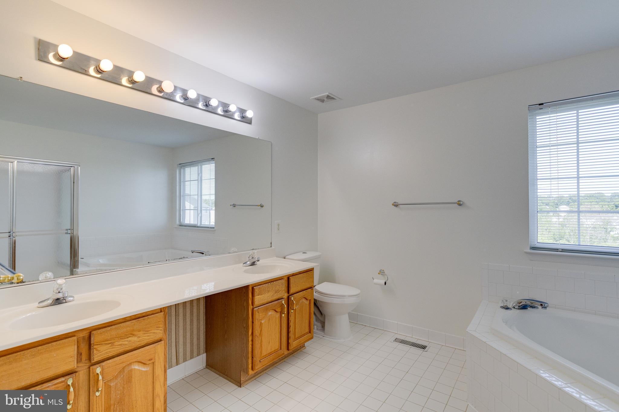 MONMOUTH MEADOWS - Residential