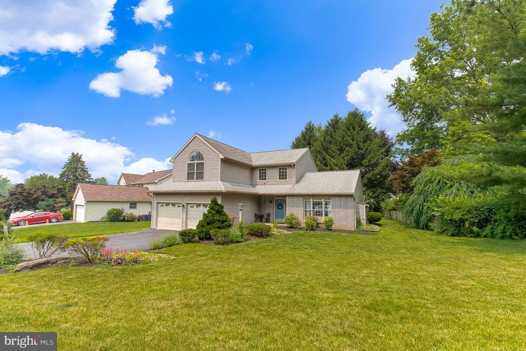 Photo of 1565 ABBAS AVE, LANCASTER, PA 17602 (MLS # PALA2037316)