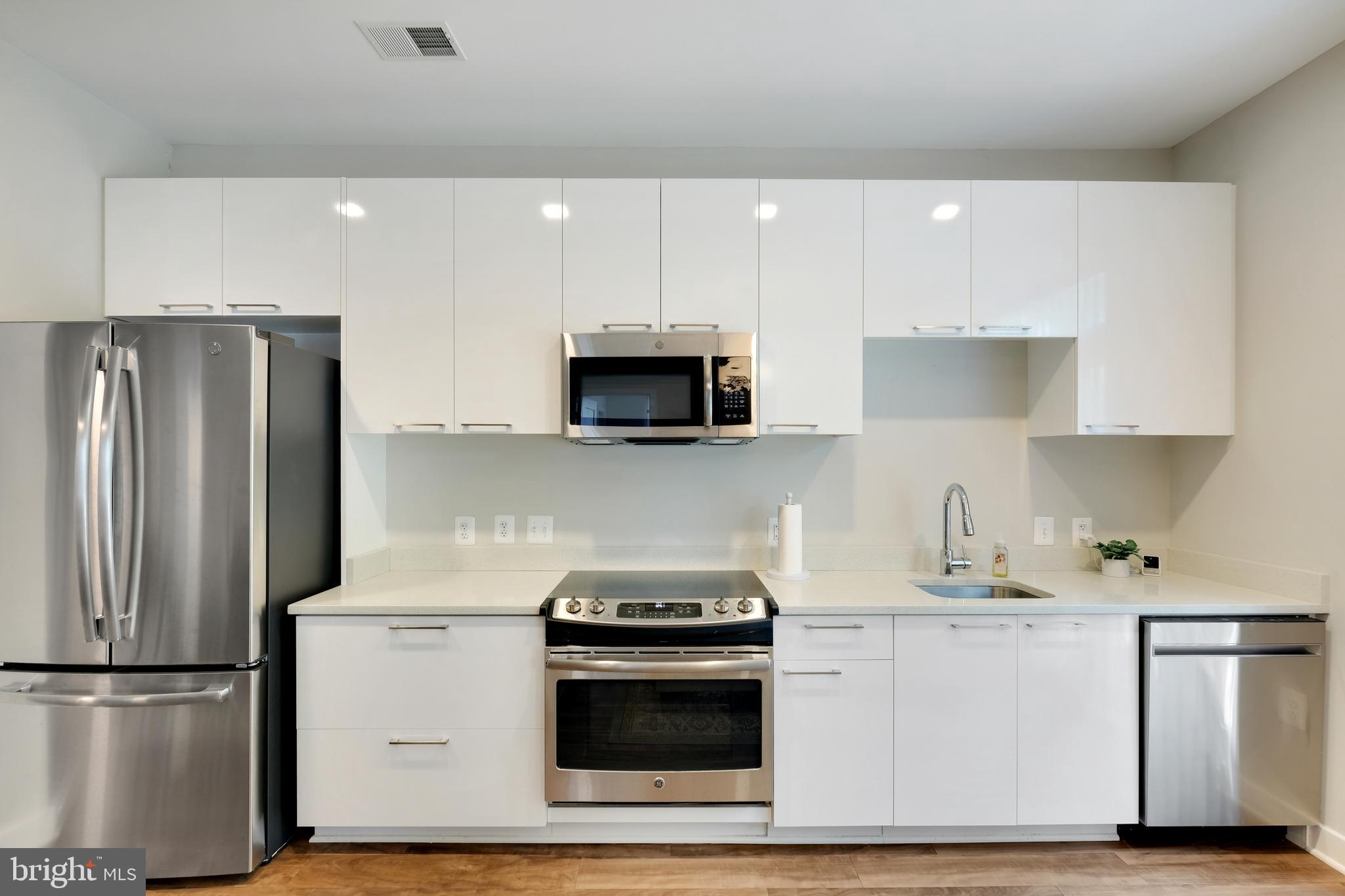 BARCROFT - Residential