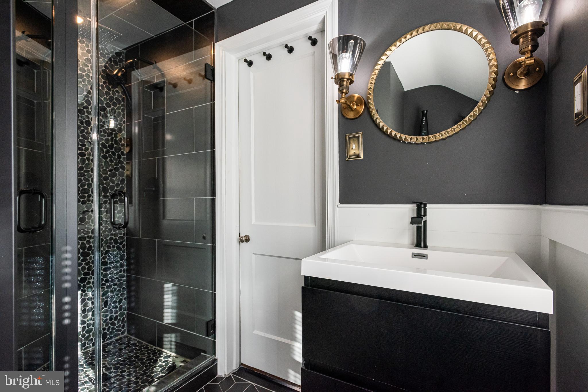 VALLEY HILLS - Residential