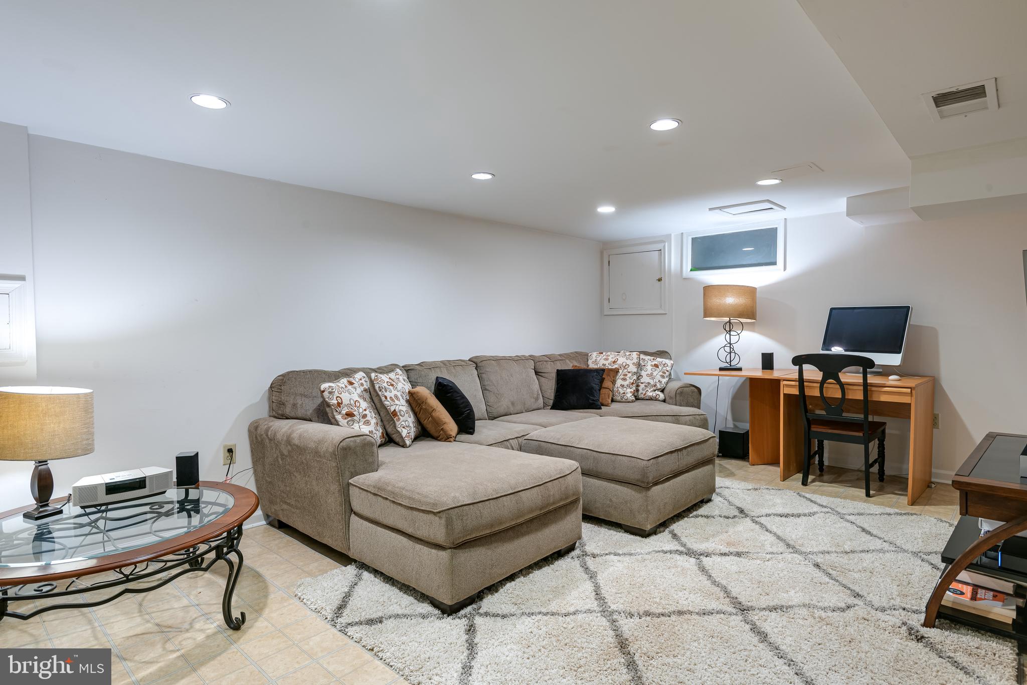 VALLEY HILLS - Residential