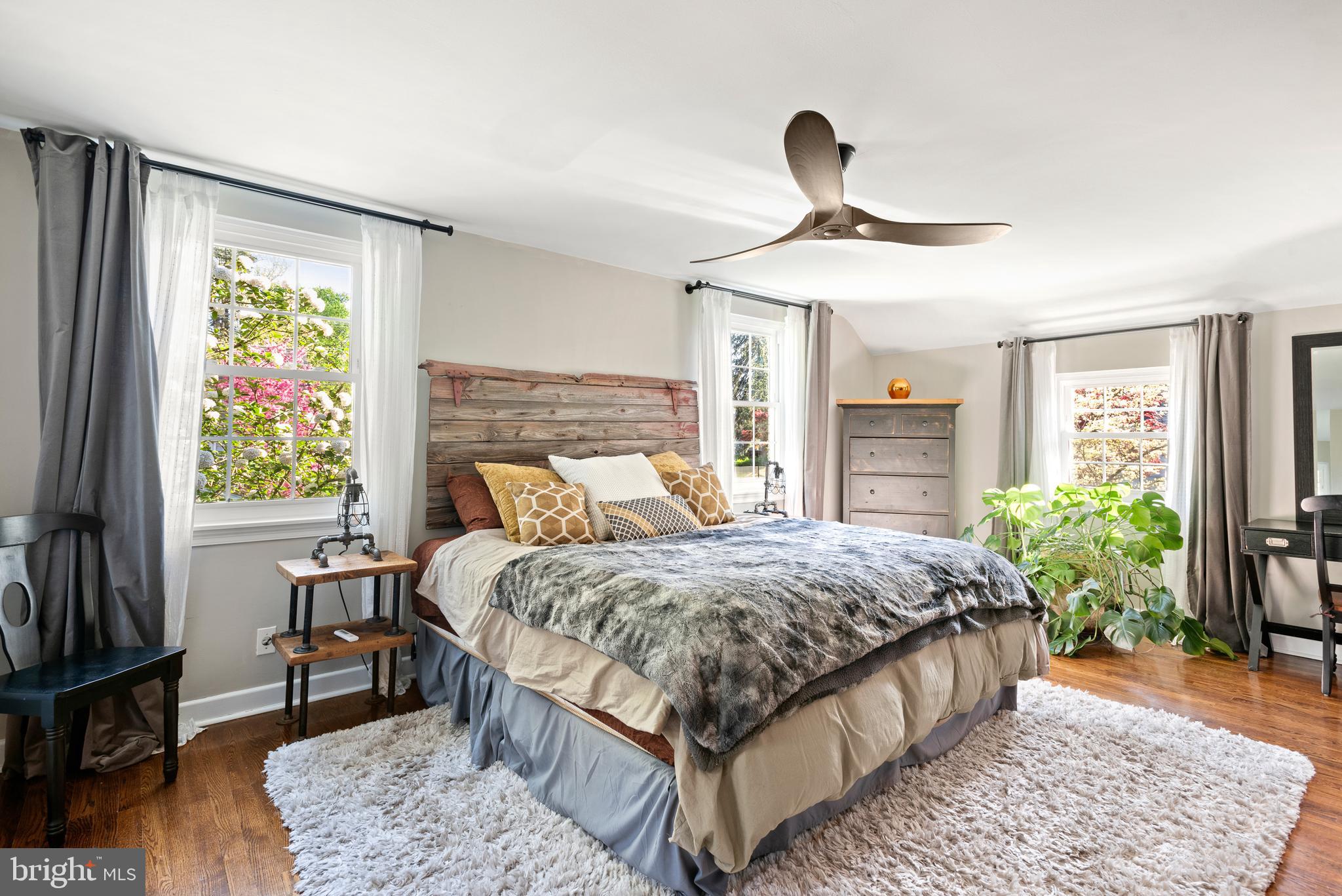 VALLEY HILLS - Residential