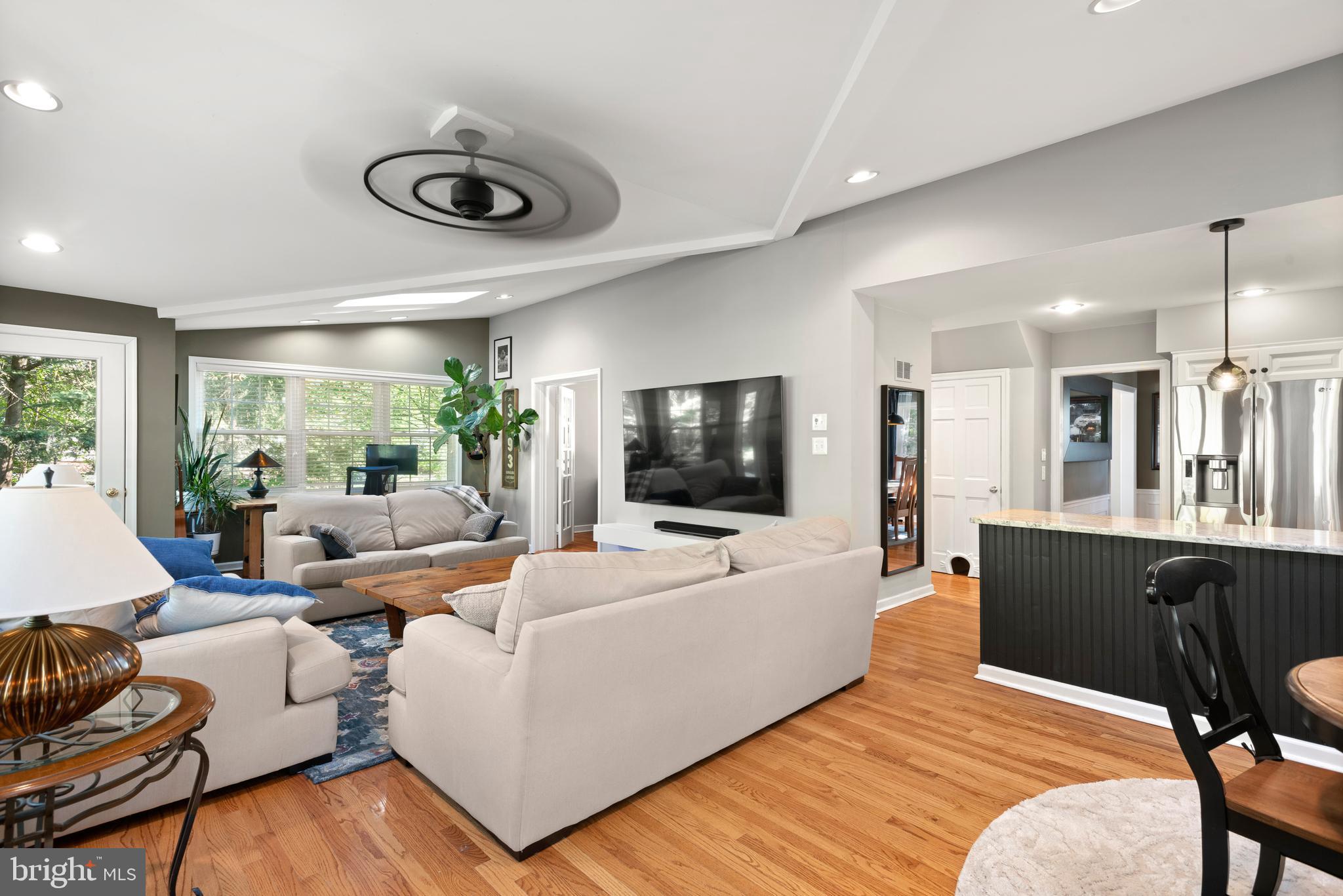 VALLEY HILLS - Residential