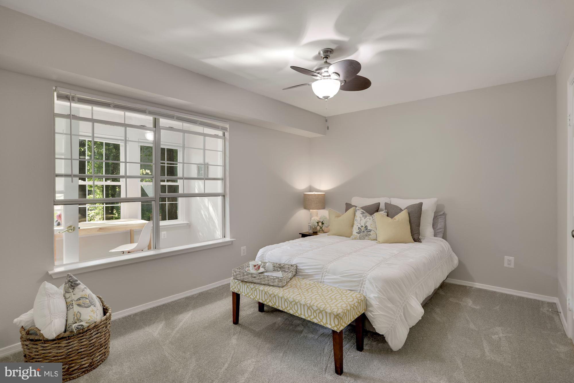 POINTE AT PARK CENTER - Residential