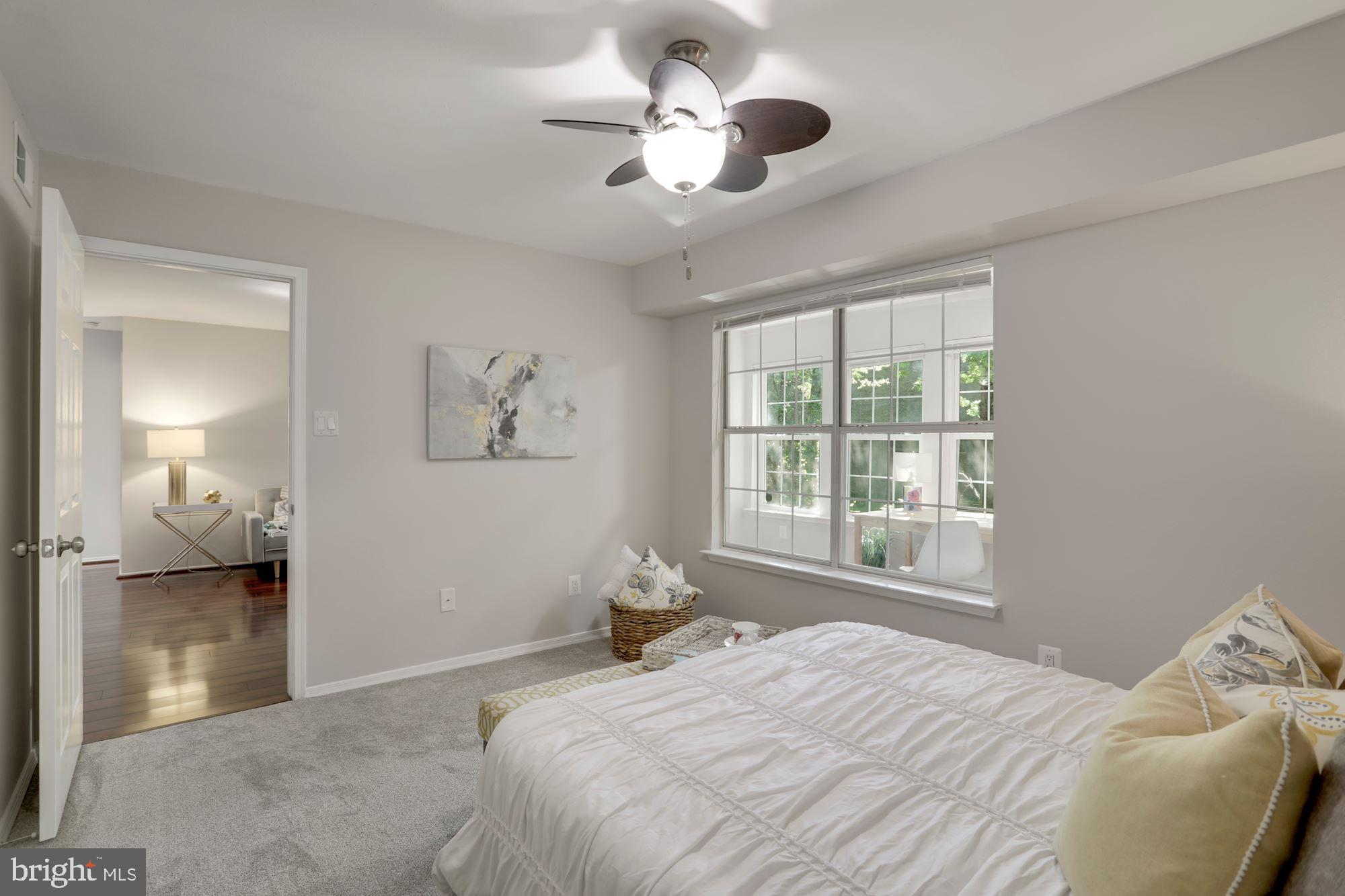 POINTE AT PARK CENTER - Residential