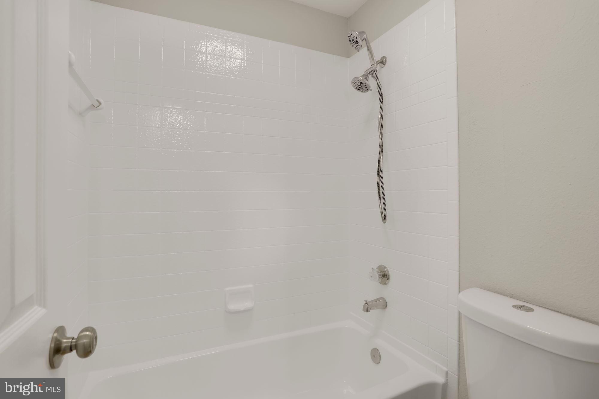 POINTE AT PARK CENTER - Residential