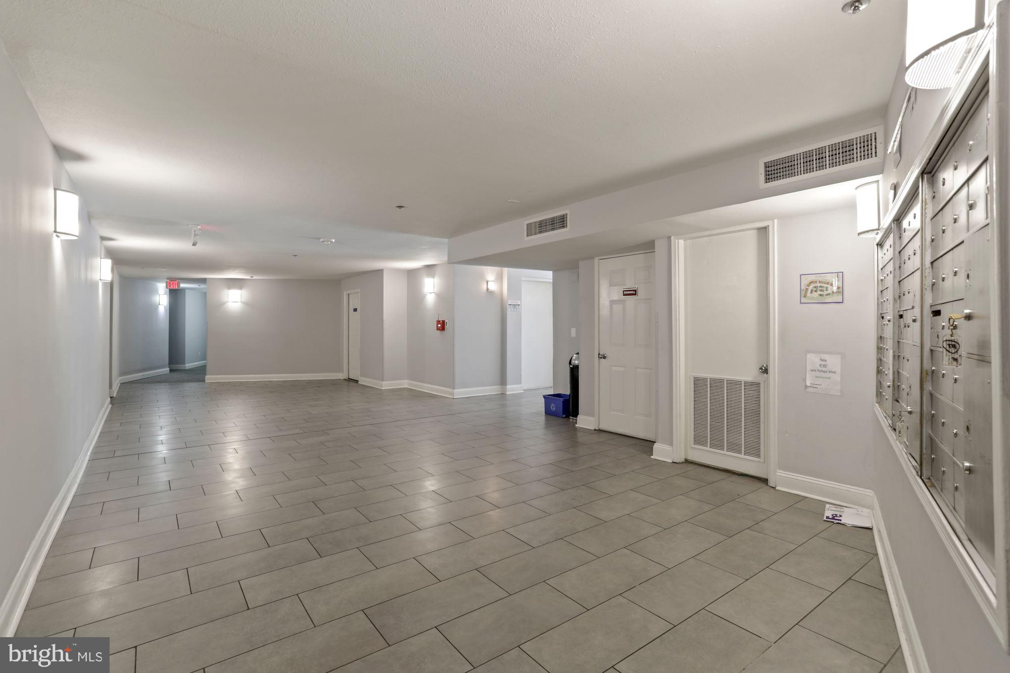 POINTE AT PARK CENTER - Residential