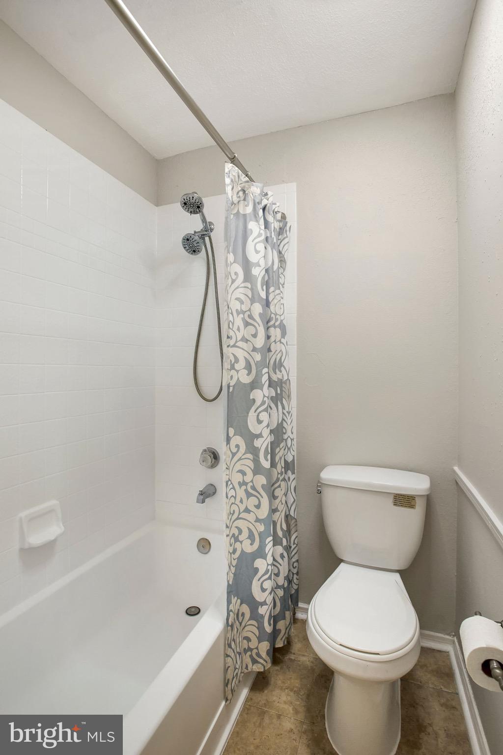 POINTE AT PARK CENTER - Residential