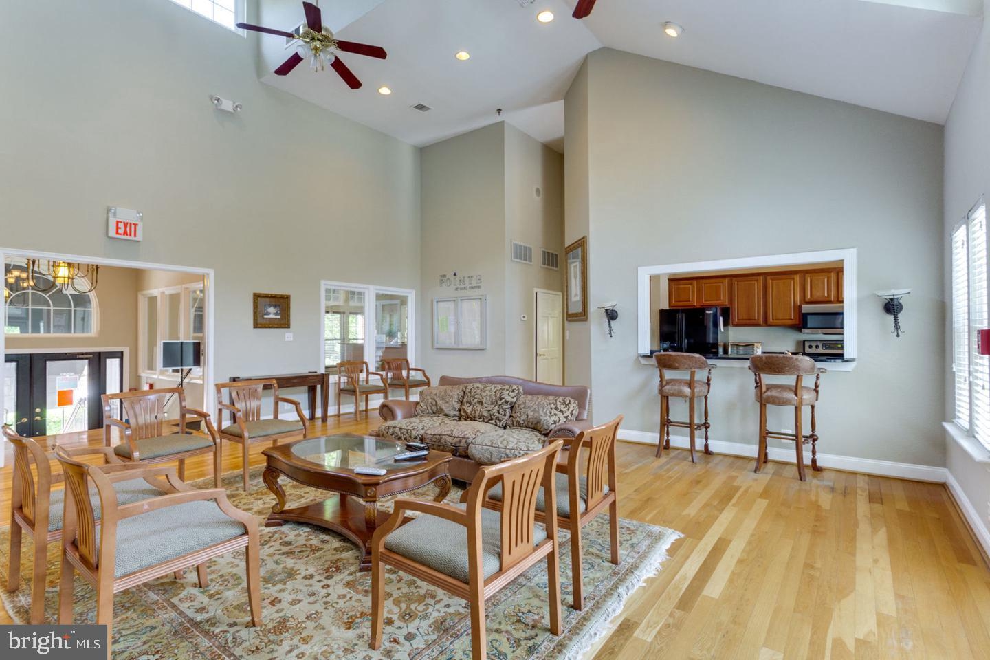 POINTE AT PARK CENTER - Residential