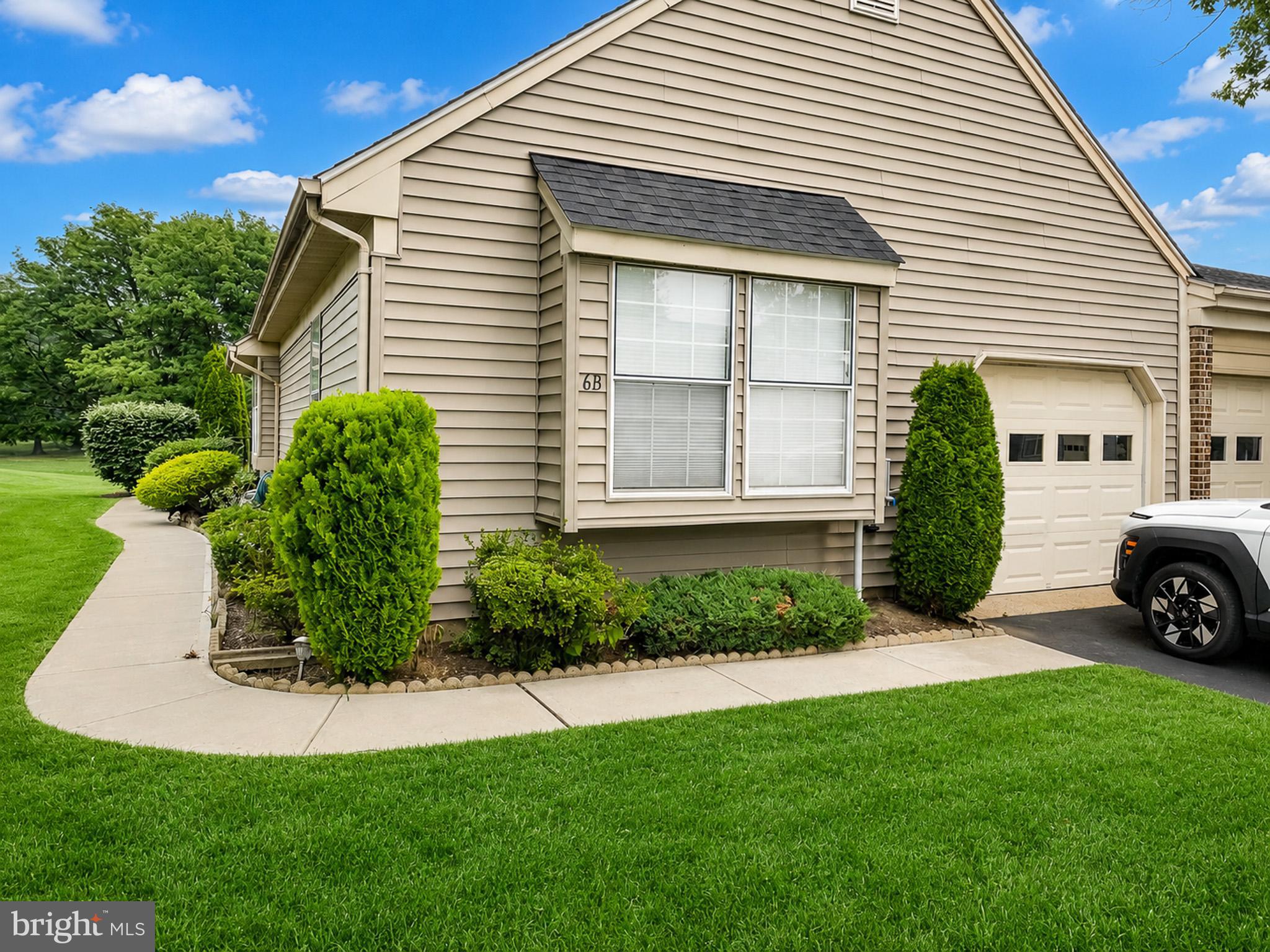 Photo 1 of 24 — 6 PATRICK HENRY COURT B, MONROE TOWNSHIP, NJ 08831