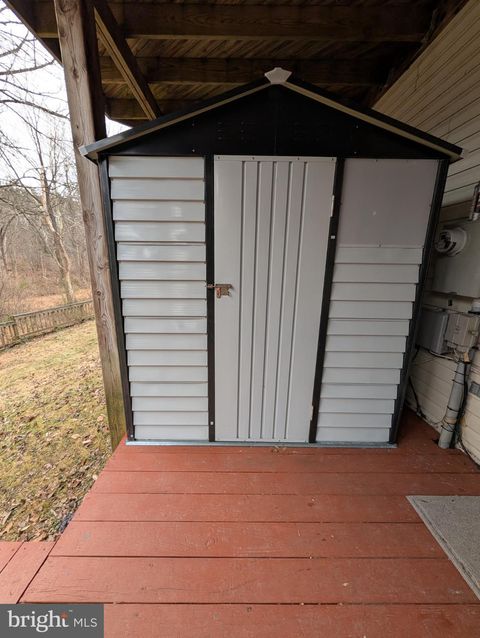 21214 MILLWOOD SQUARE STERLING VA 20165