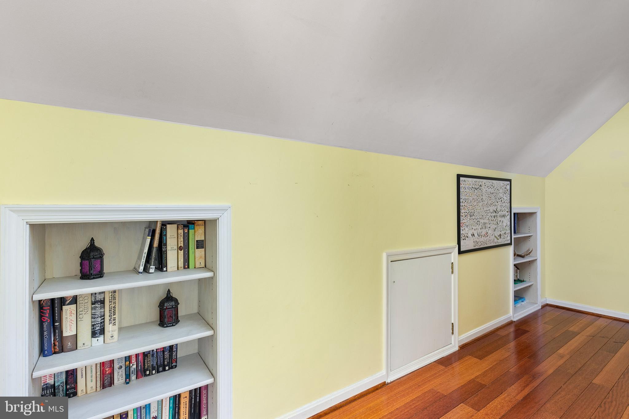 SNUG HARBOR - Residential