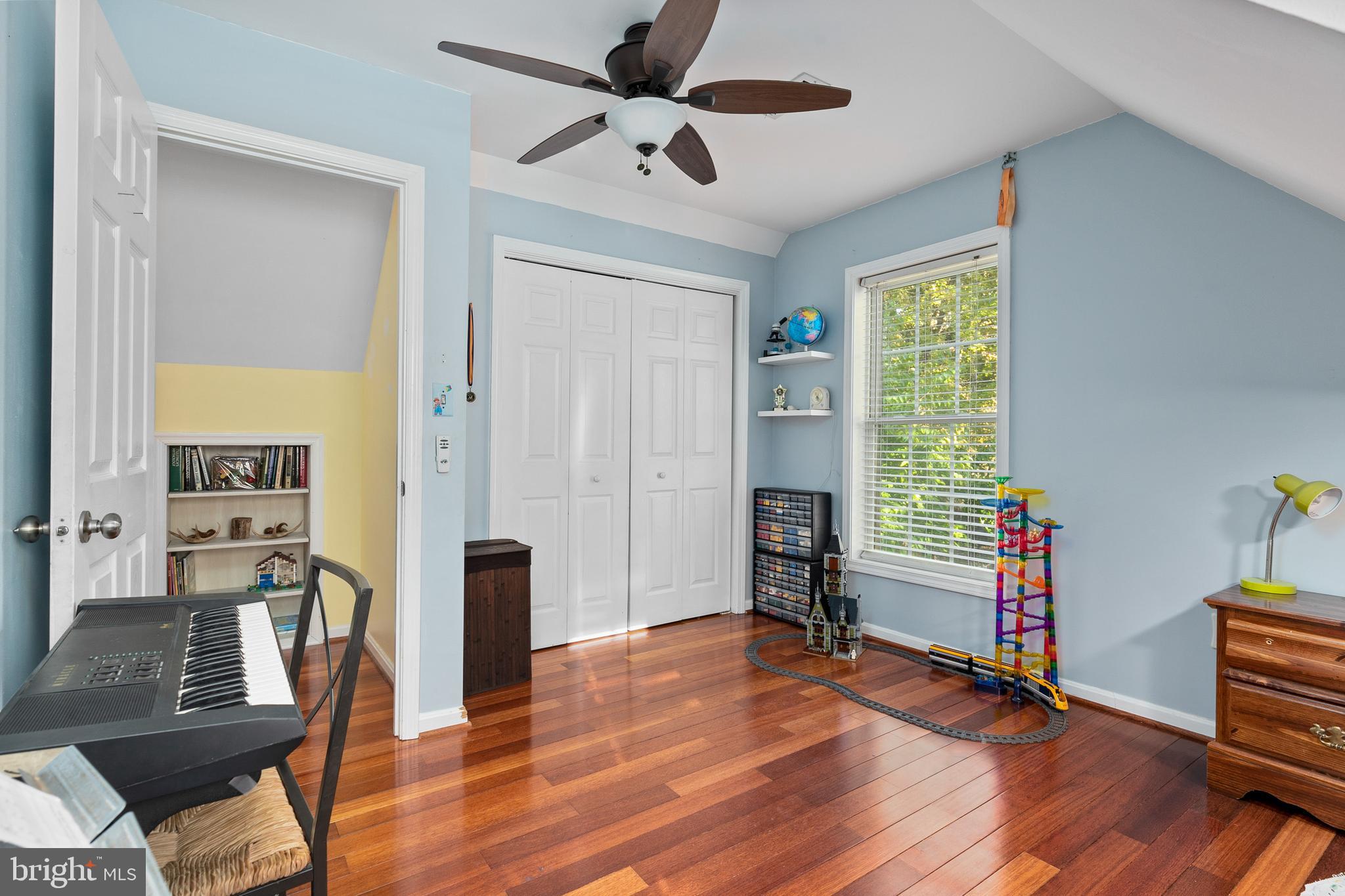 SNUG HARBOR - Residential