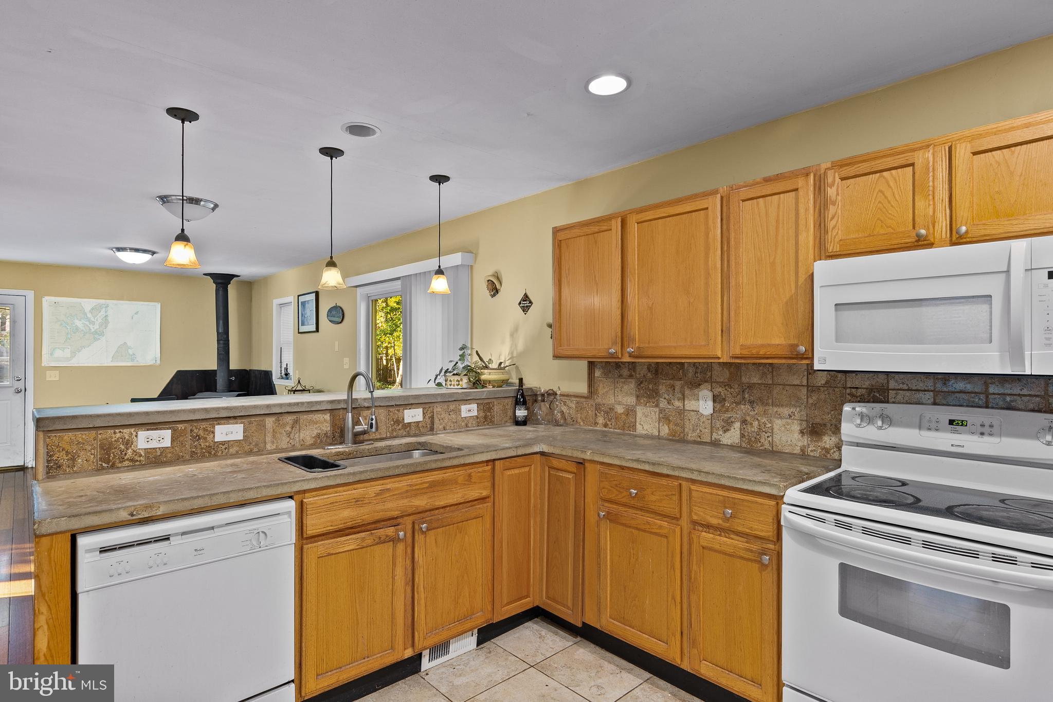 SNUG HARBOR - Residential