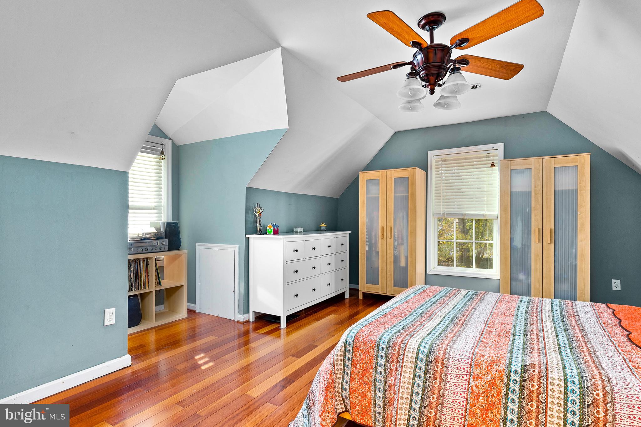 SNUG HARBOR - Residential