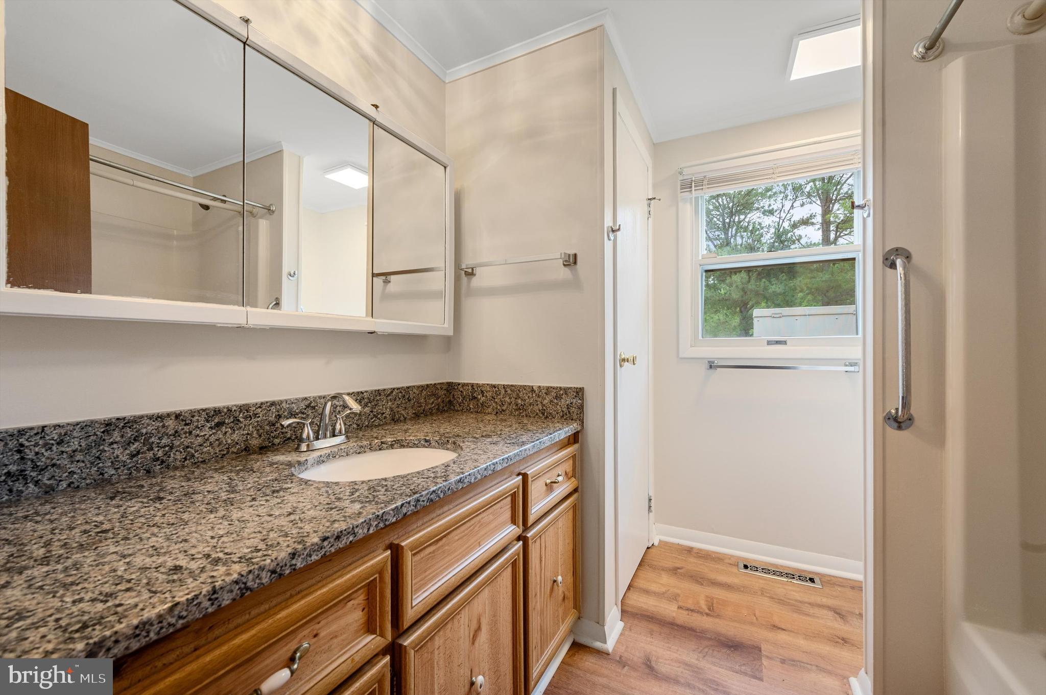 SHASTA EAST - Residential