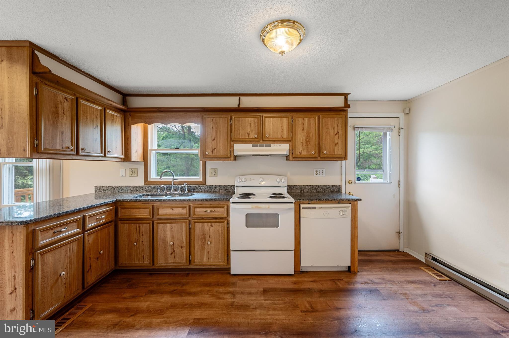 SHASTA EAST - Residential