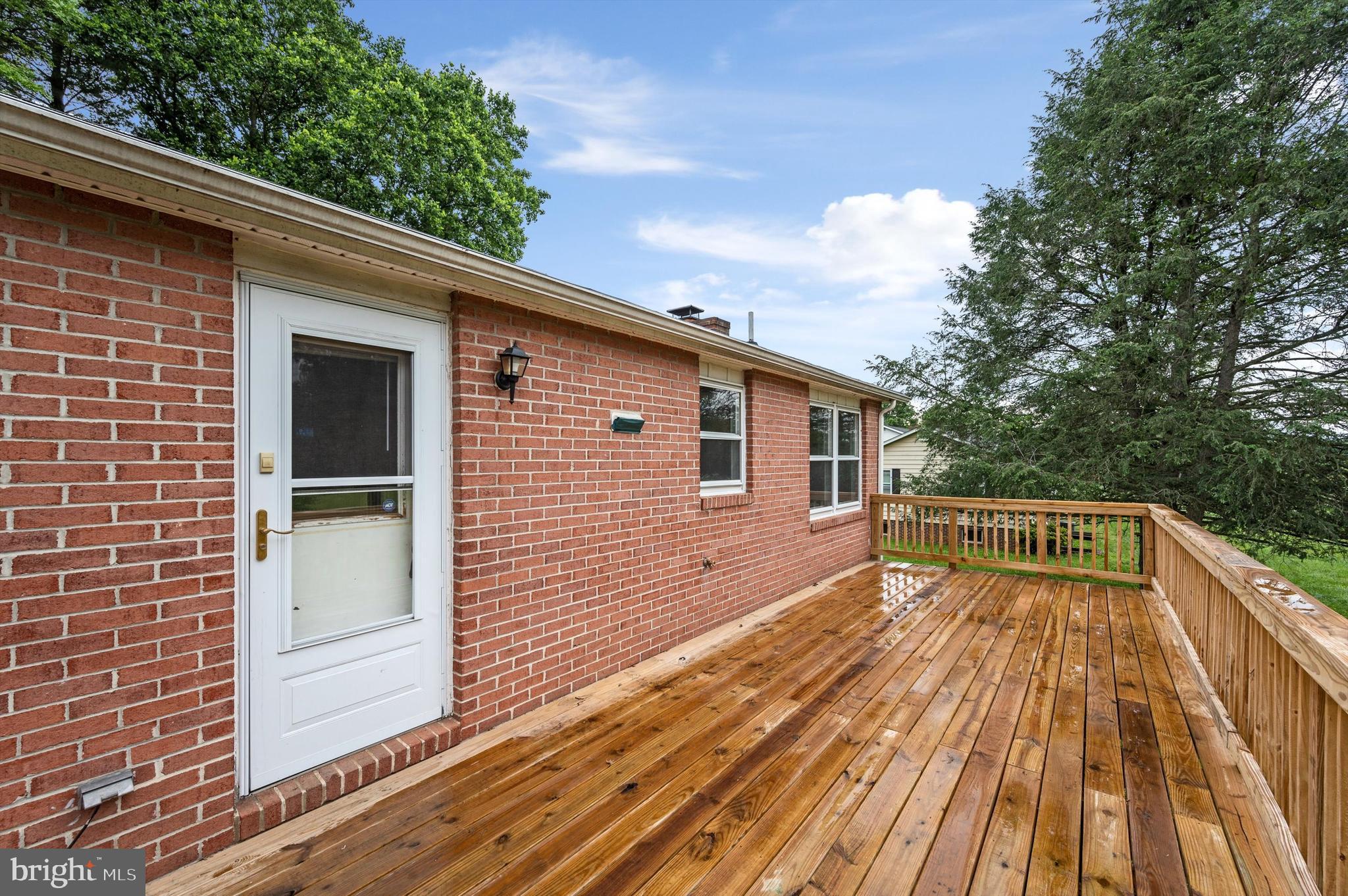 SHASTA EAST - Residential