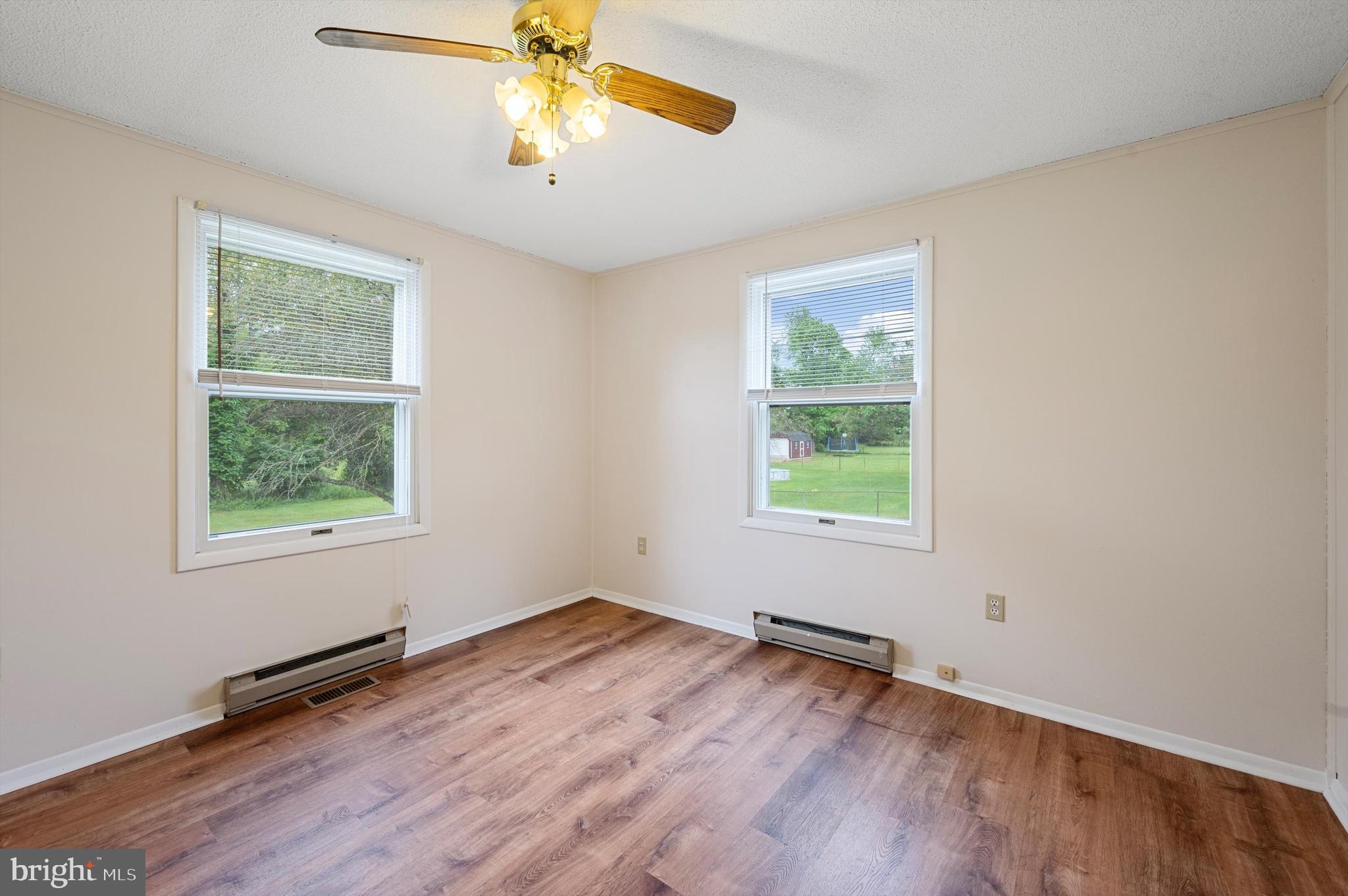 SHASTA EAST - Residential