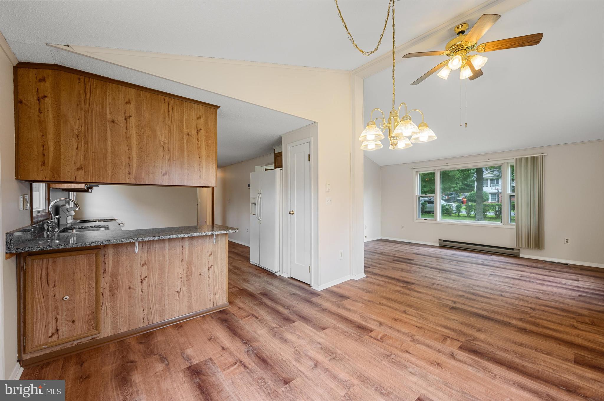 SHASTA EAST - Residential