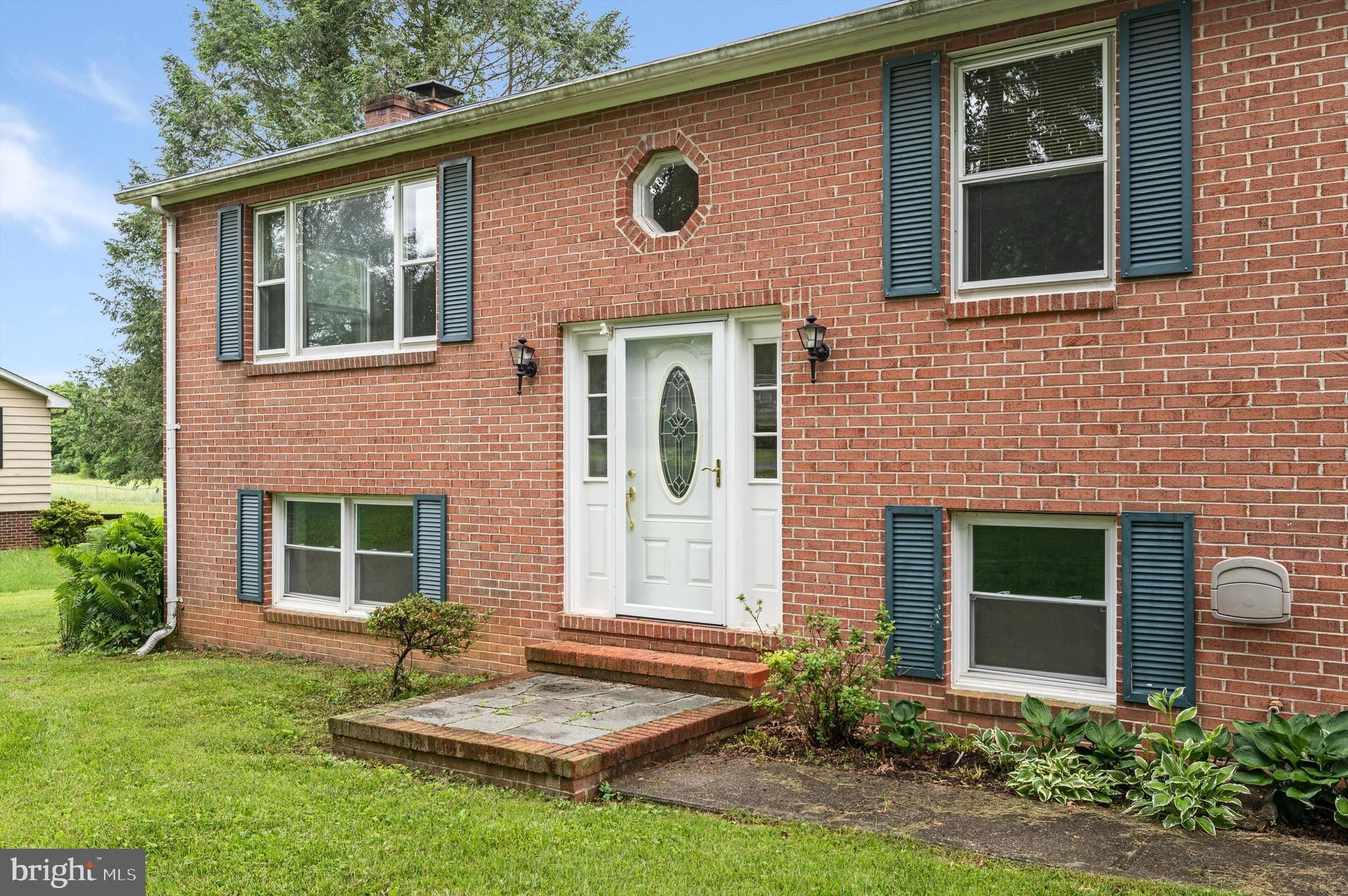 SHASTA EAST - Residential