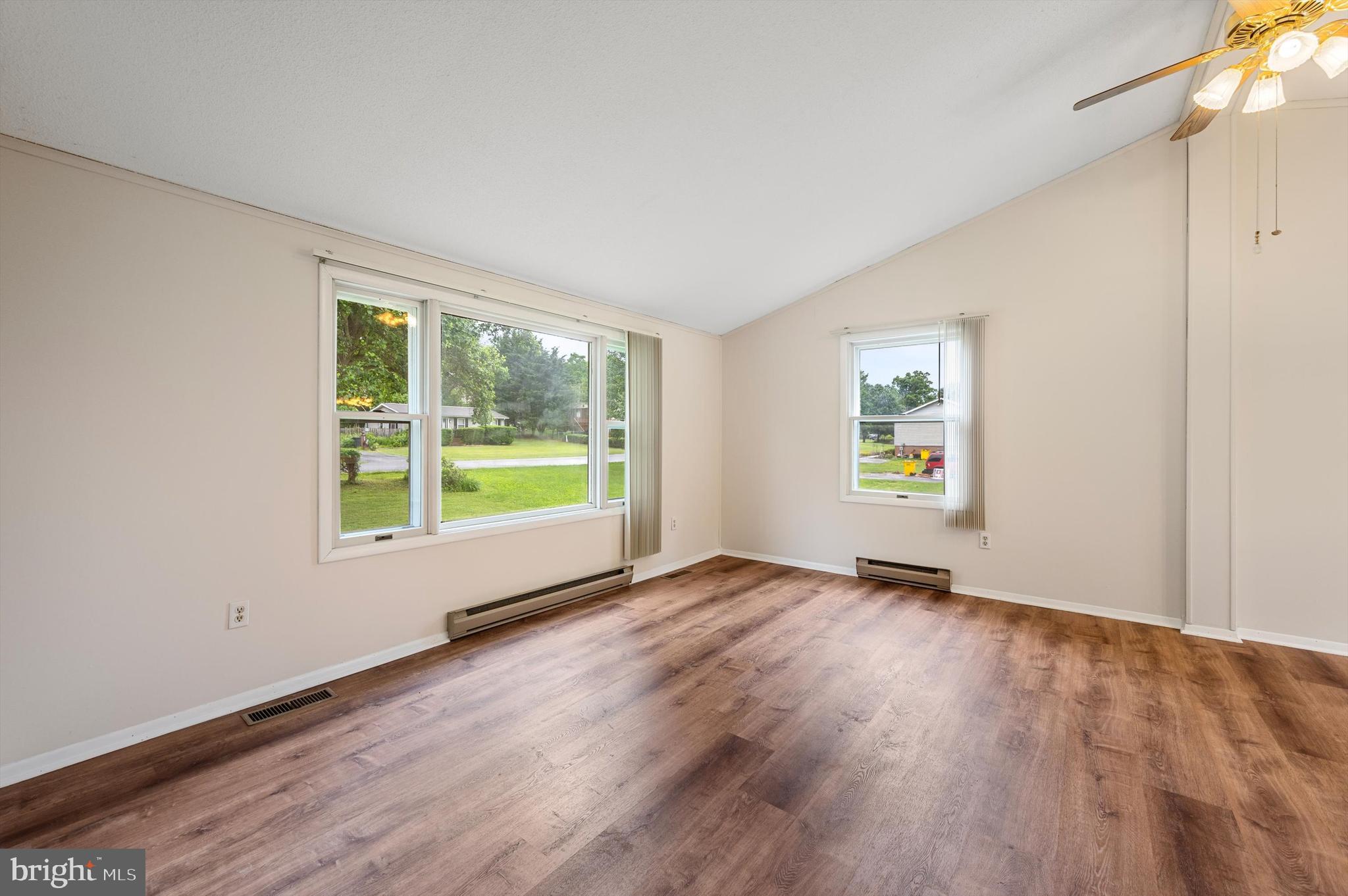 SHASTA EAST - Residential