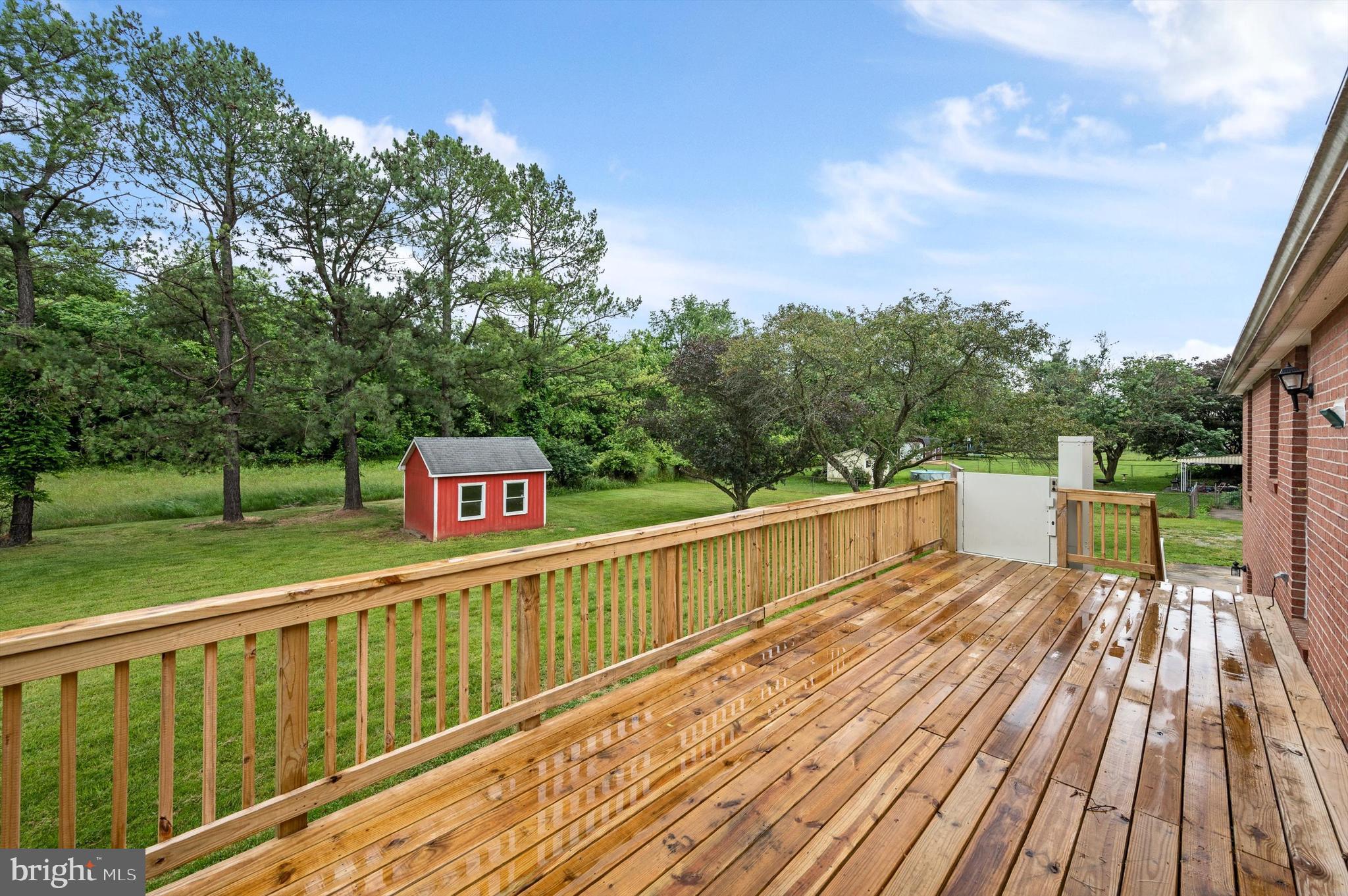 SHASTA EAST - Residential