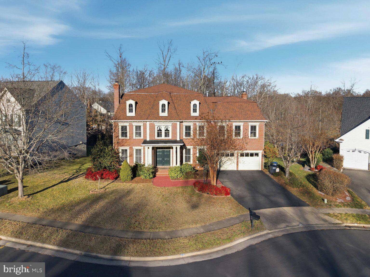 STONEWALL MANOR - Residential