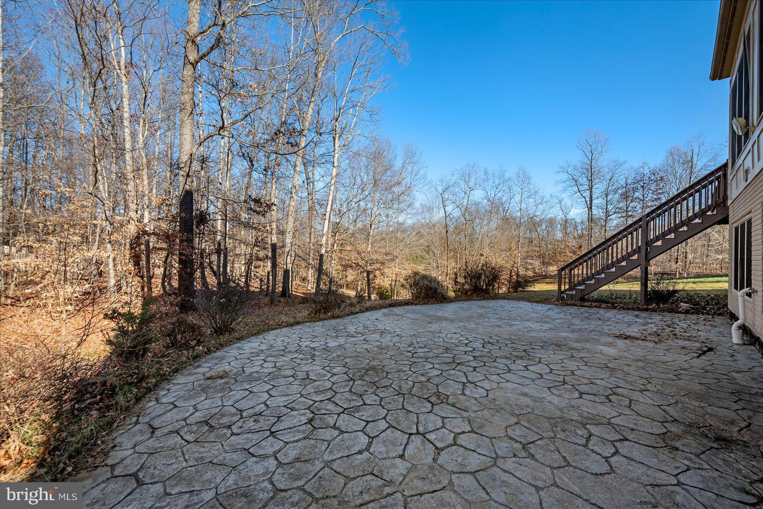 STONEWALL MANOR - Residential