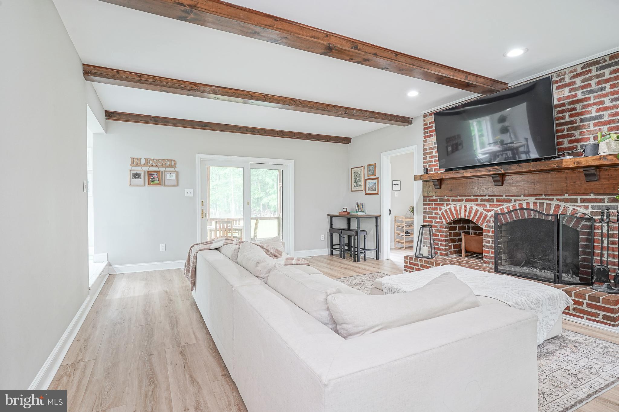 11 HIDDEN ACRES DRIVE