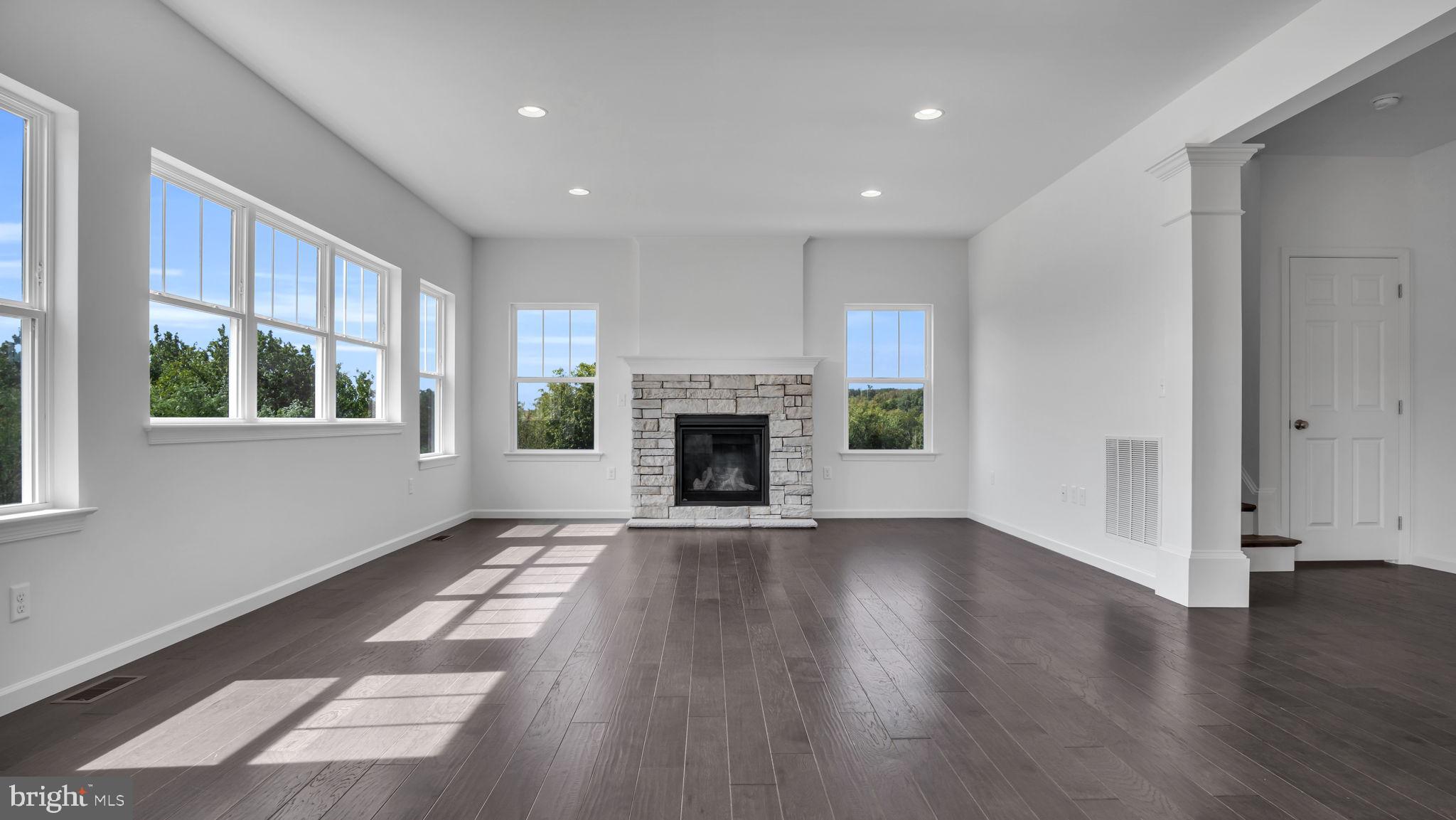 PENINSULA - Residential