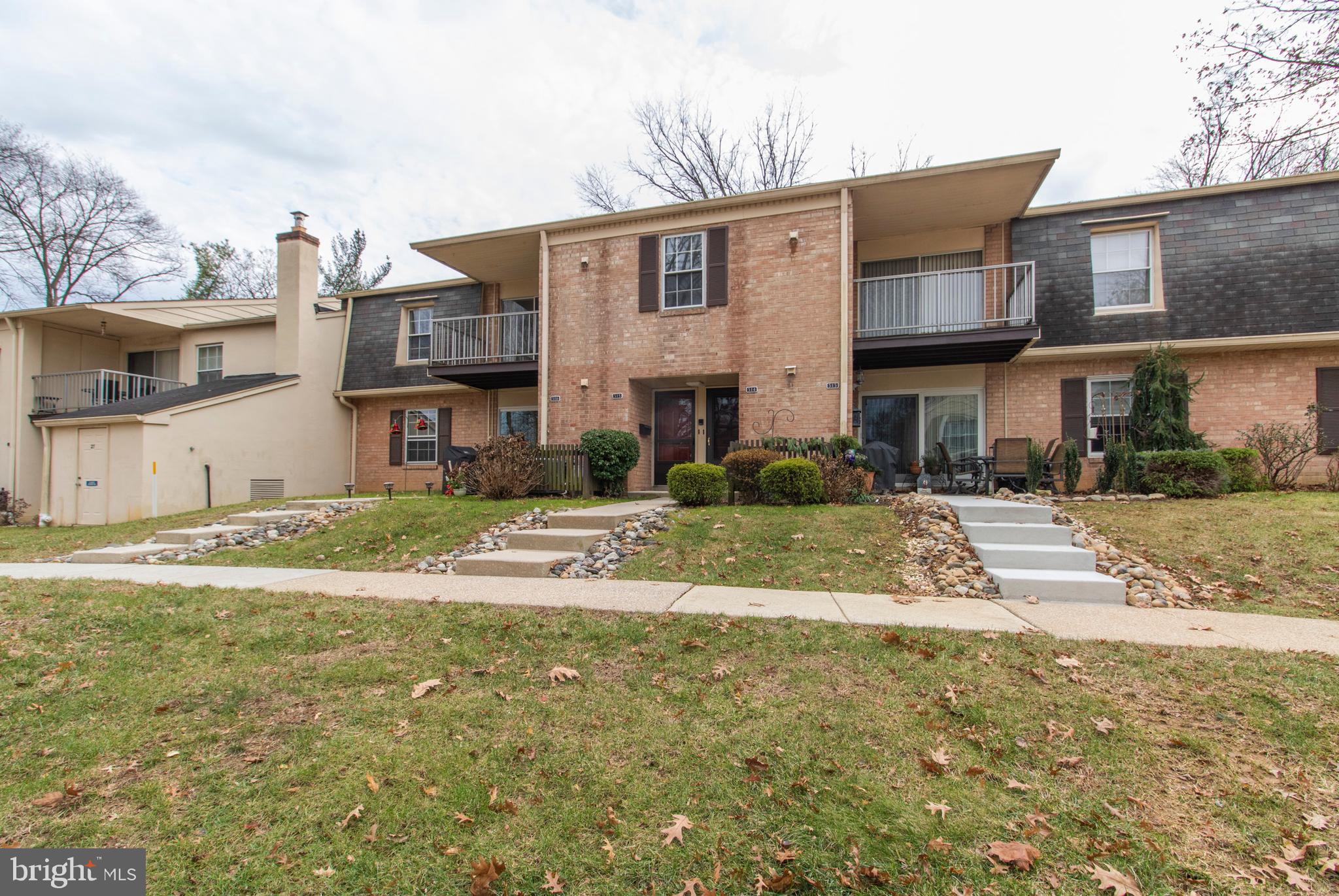 Rental opportunity in Old Forge Crossing. One bedroom and den, second floor. Just painted and new carpet installed. Rent includes the gas for hot water, cooking and dryer. Tenant pays electricity, cable and heat. Use of pool in the summer and tennis courts.This award winning and well run condominium community has plenty to offer; enjoy time at the community pool or a game of tennis in one of the two courts. This development is situated on forty beautifully landscaped acres featuring a reflection pond and walking paths. Like to bike or enjoy long walks? OFC now provides private access to the new Chester Valley Trail. Short commute to the Devon train station (R5) and bus routes to the city, 202 the turnpike as well as major corporate centers Health clubs, and shopping especially Trader Joes, Whole Foods, Wegmans and the new Mega King of Prussia Mall.