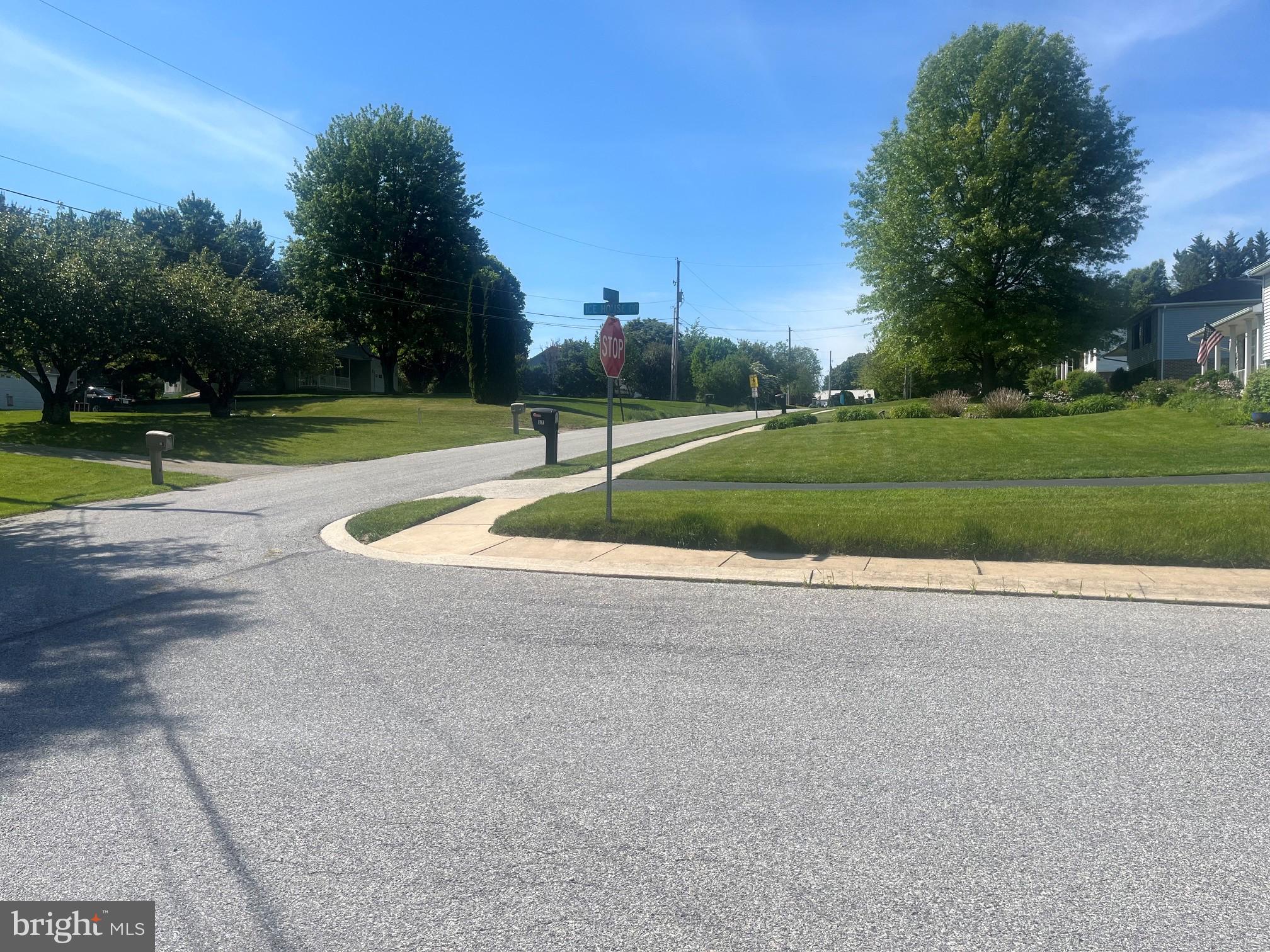 ICE HOUSE ESTATES - Residential