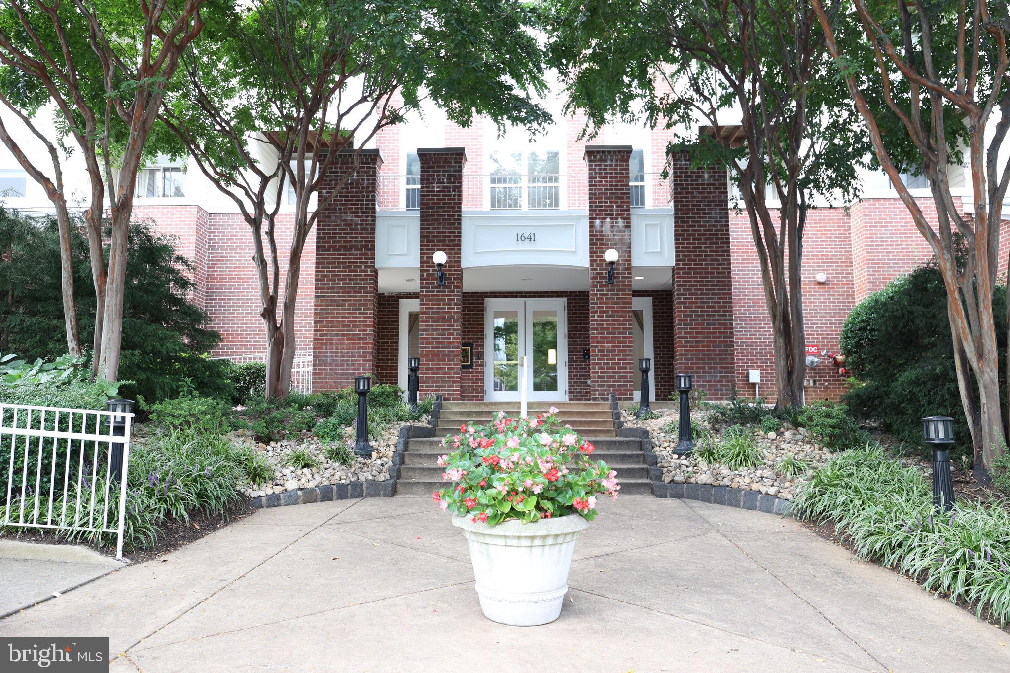 LILLIAN COURT AT TYSONS - Residential Lease