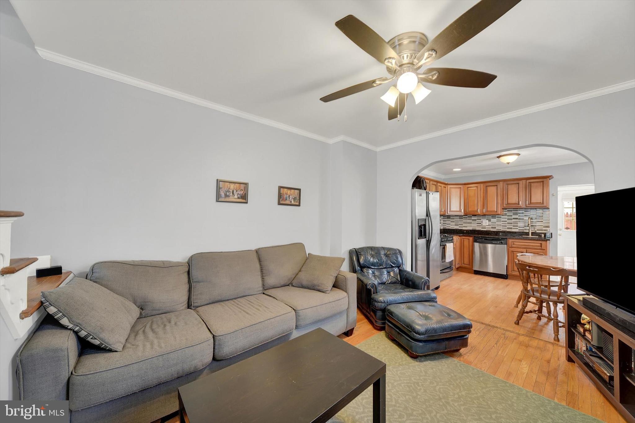 17 W FORT AVENUE W