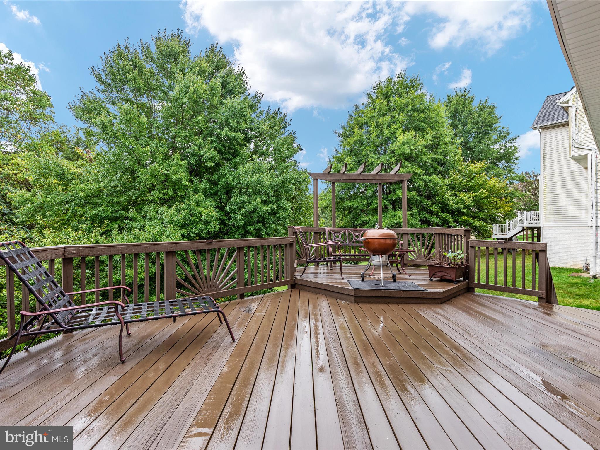 HILLANTRAE - Residential