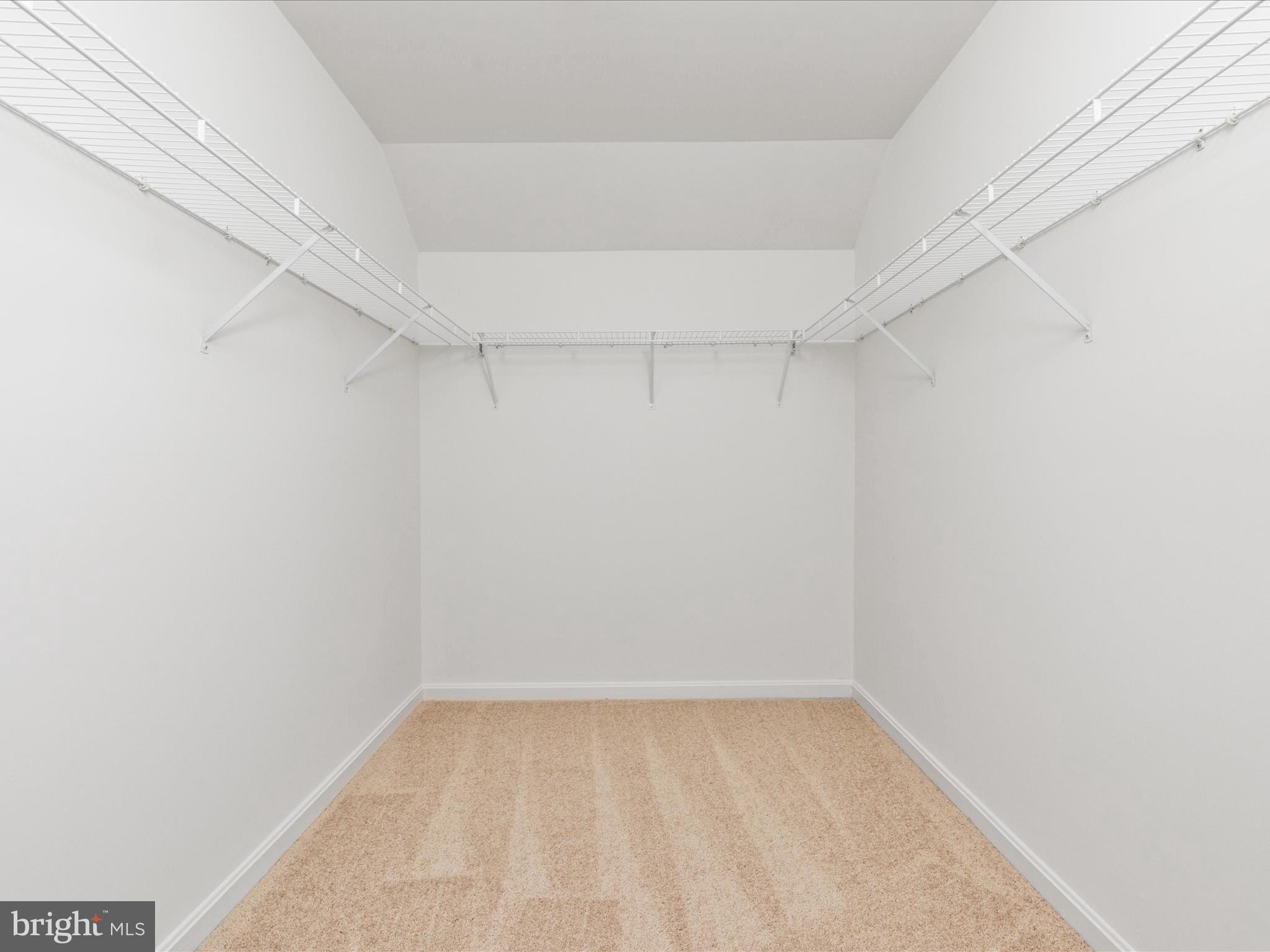 HILLANTRAE - Residential