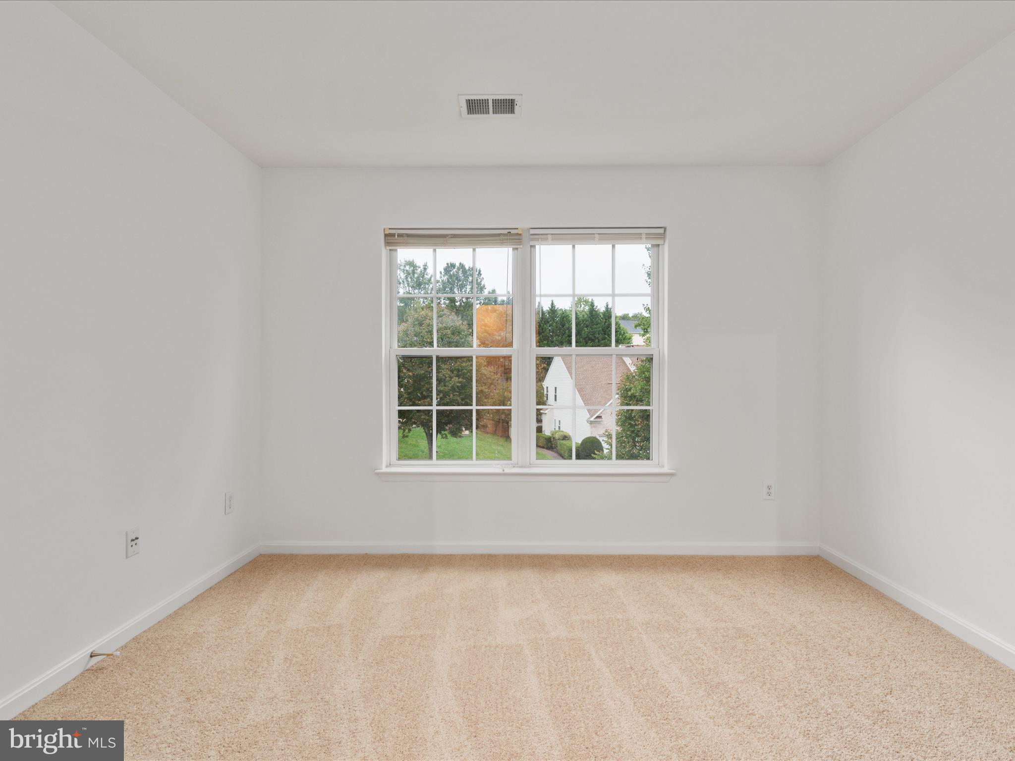 HILLANTRAE - Residential